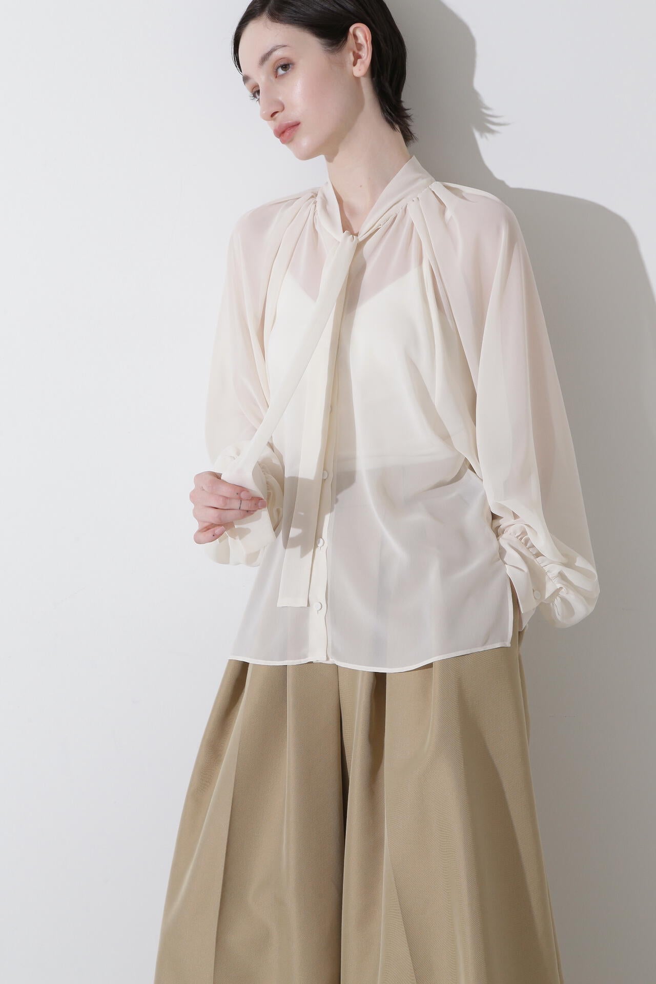 シフォンボウタイブラウス