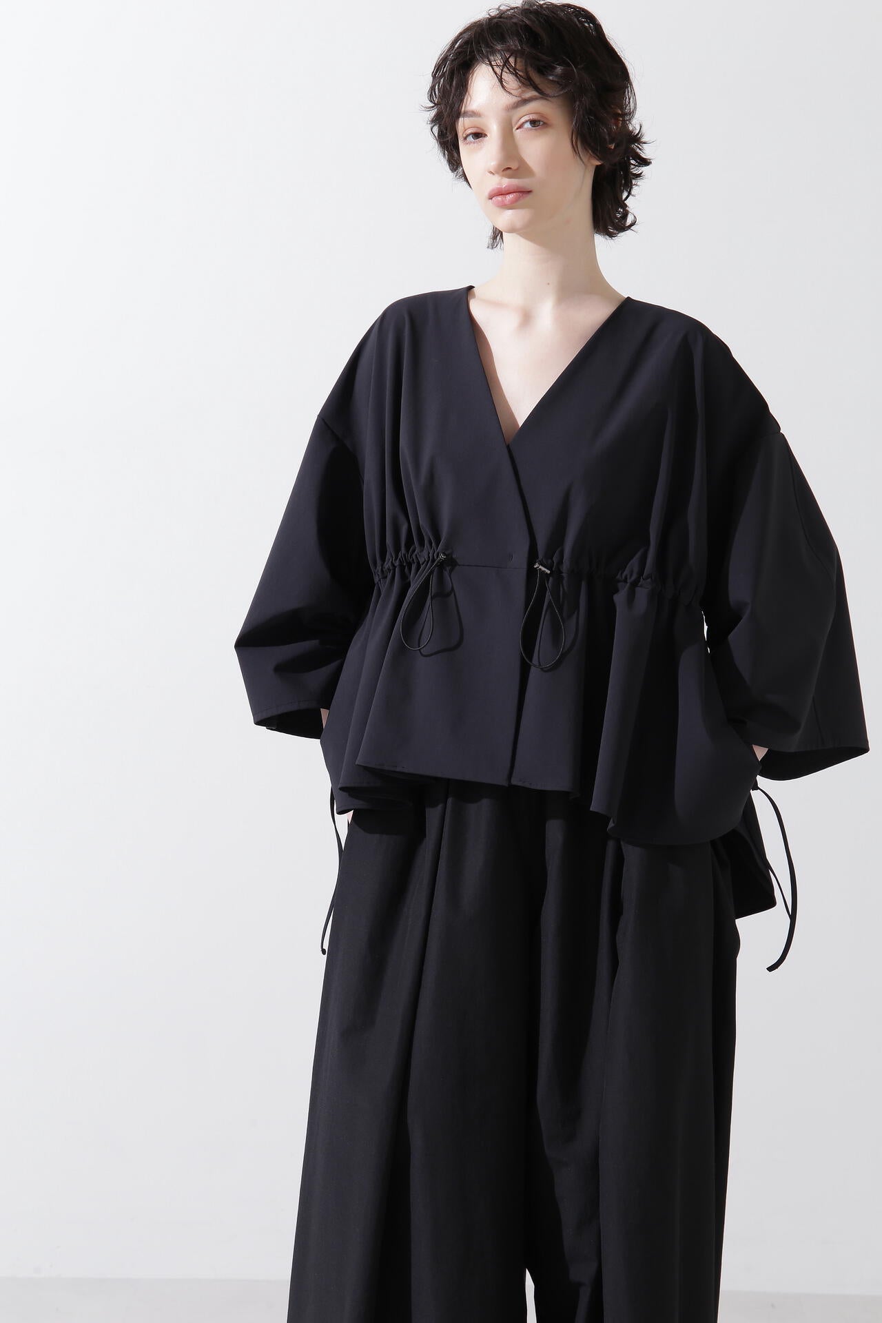 ドローストリングギャザーブラウス