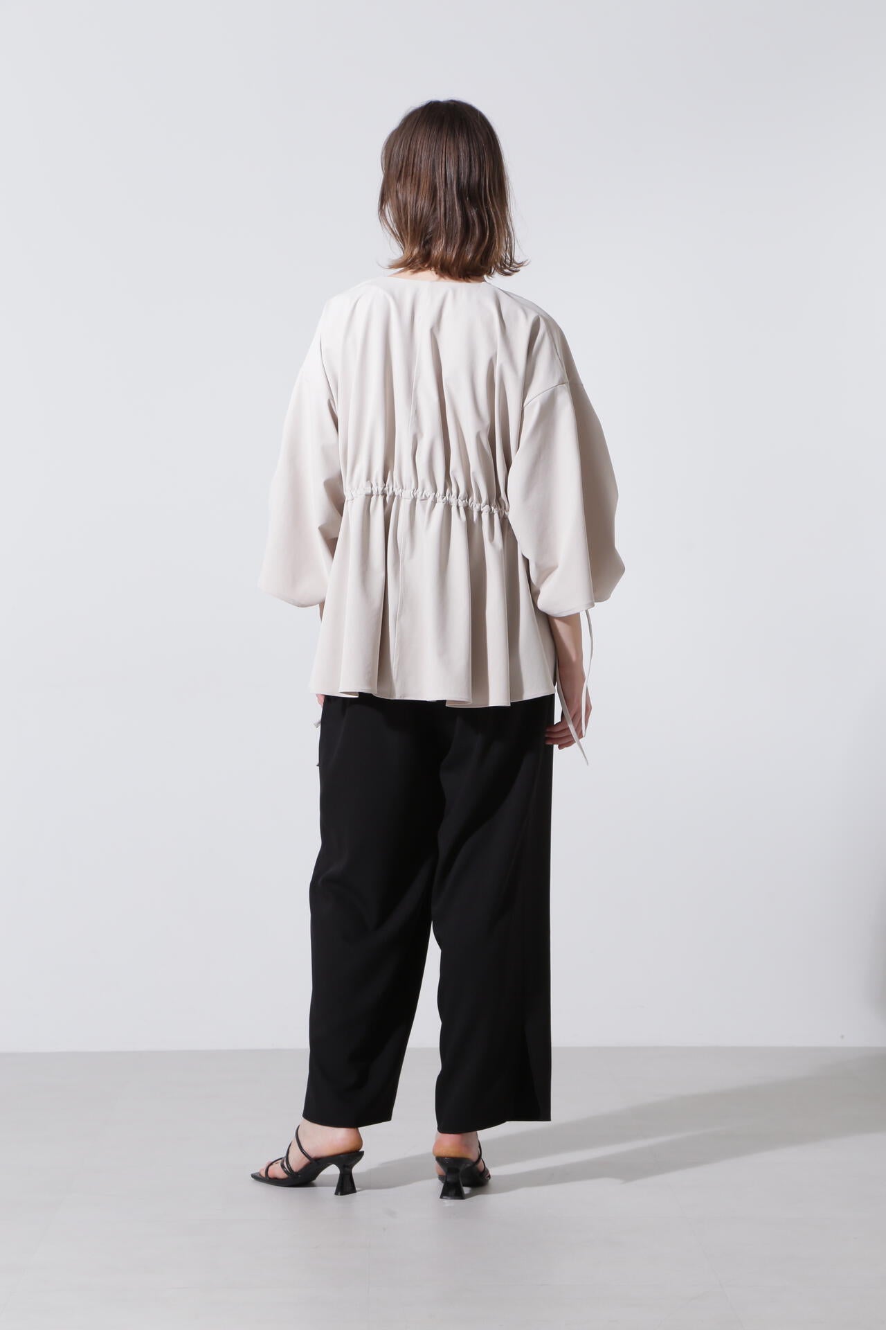 ドローストリングギャザーブラウス