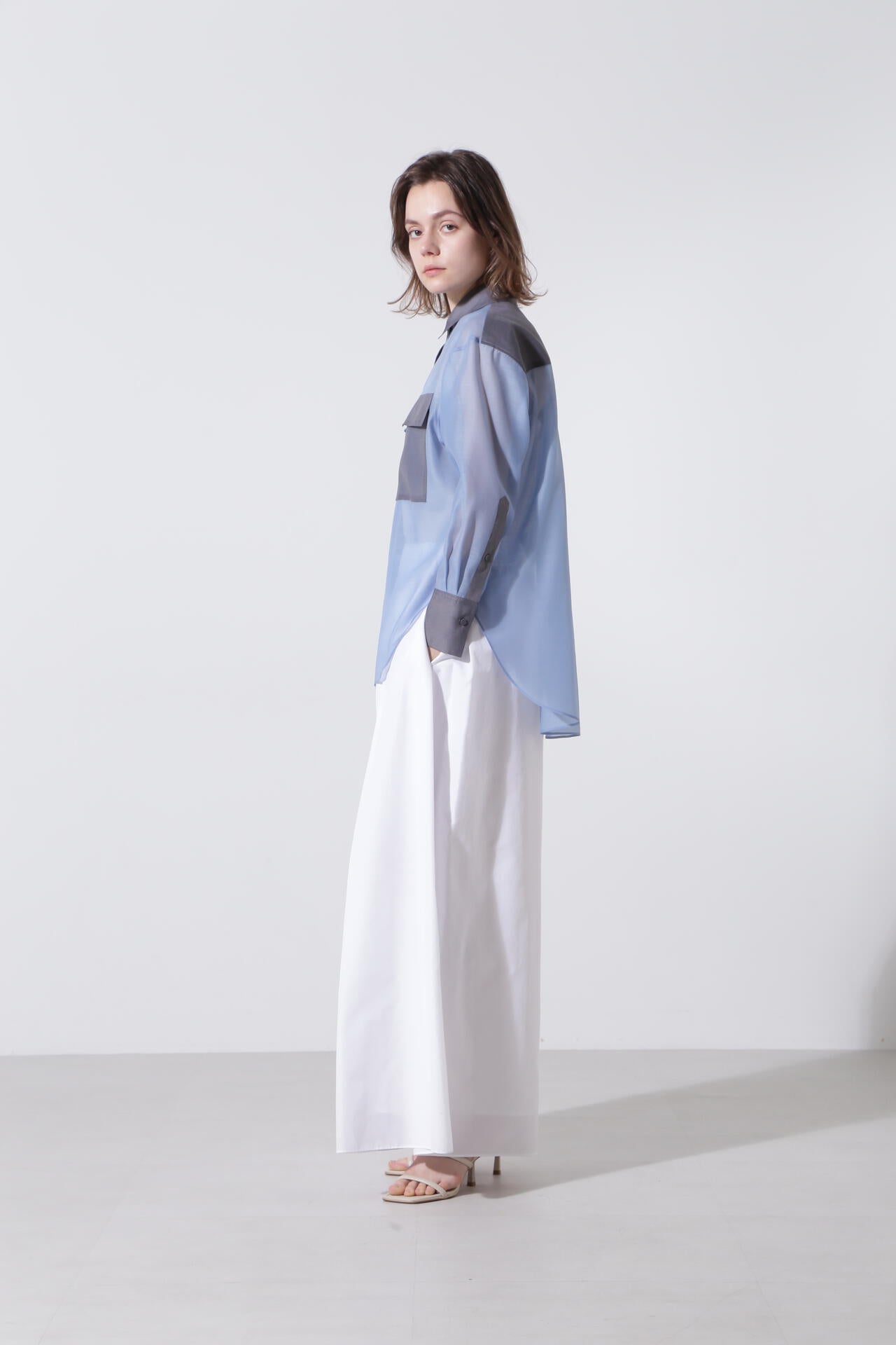 【TV着用】バイカラーシアーブラウス