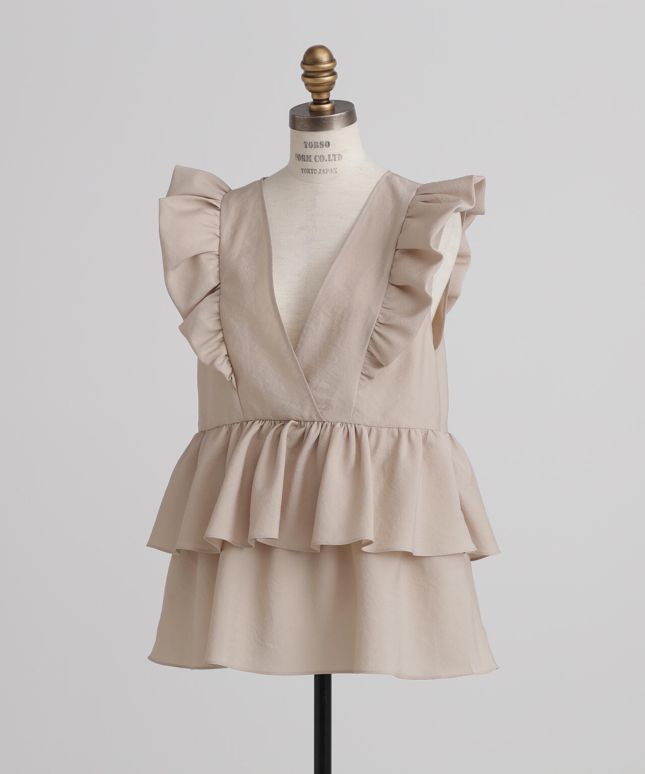 フリルブラウス