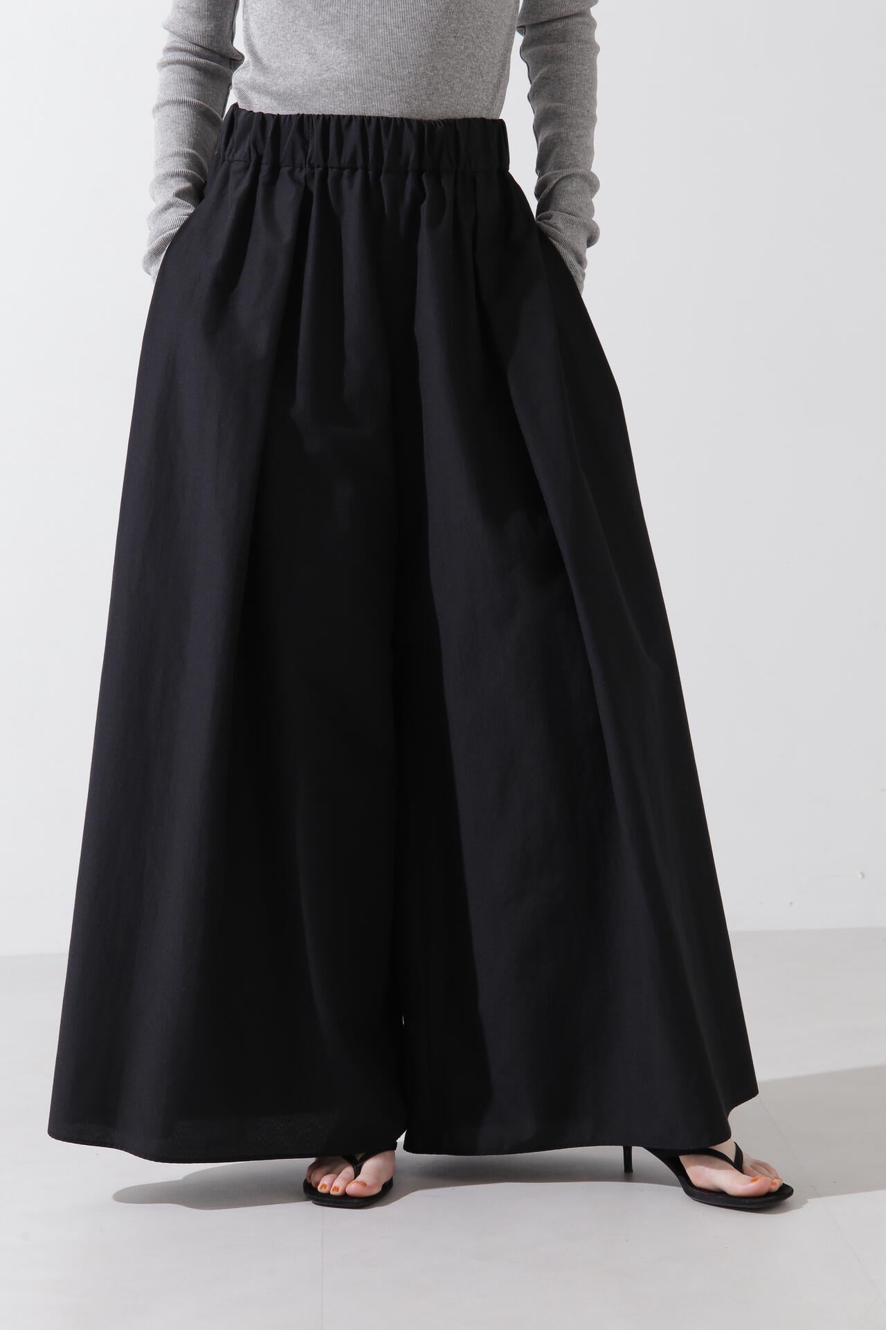 【TV着用】【GISELe 6月号掲載商品】タイプライターギャザーパンツ