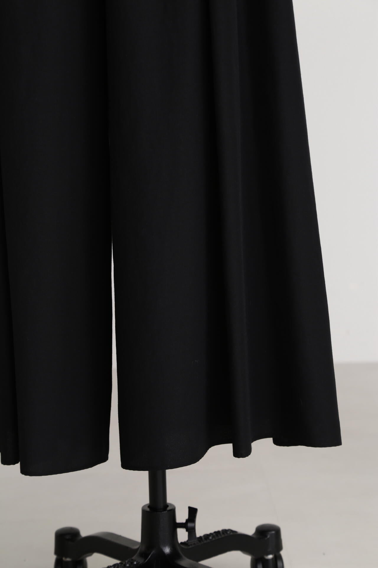 【TV着用】【GISELe 6月号掲載商品】タイプライターギャザーパンツ