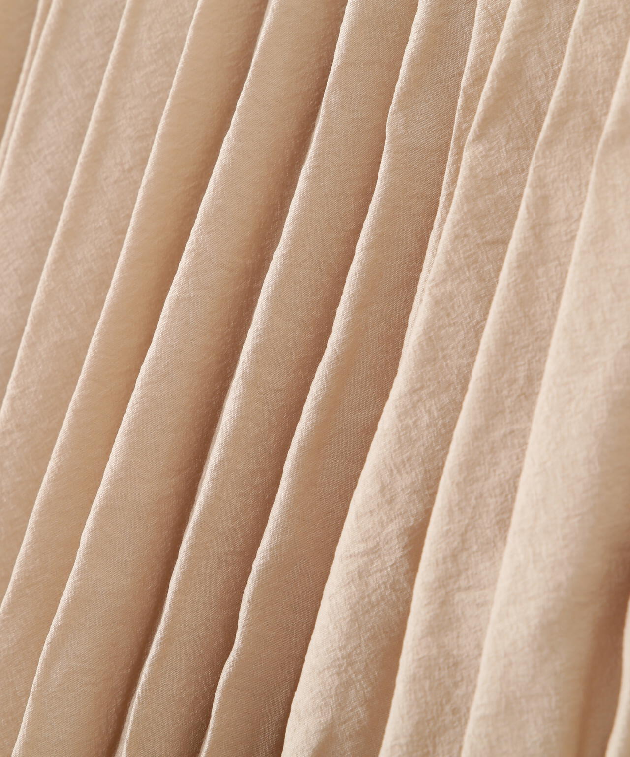 ランダムプリーツドレス