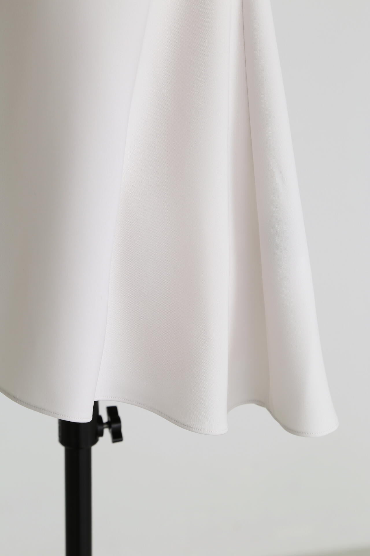 スムージーサテンパッド付きキャミ