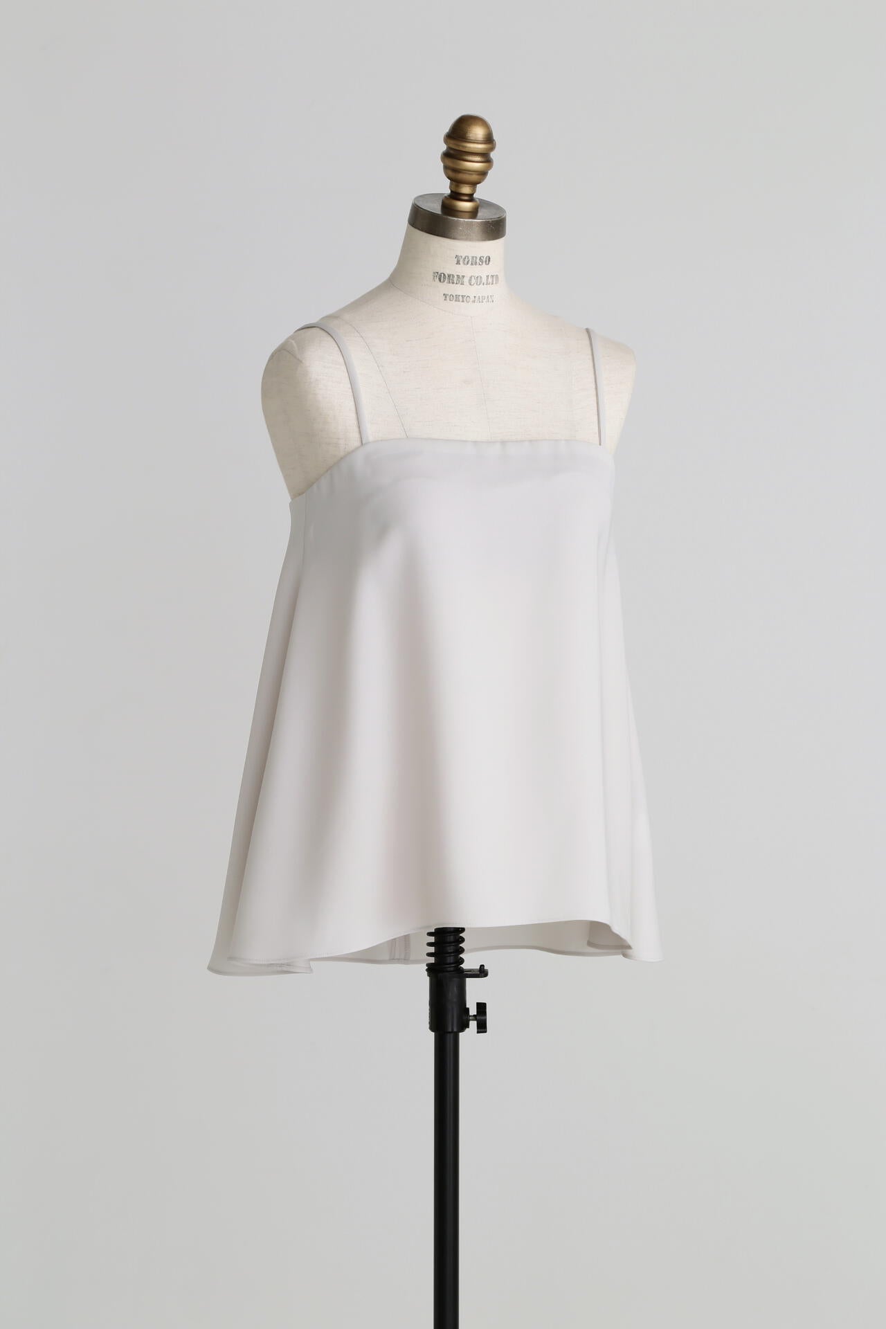 スムージーサテンパッド付きキャミ