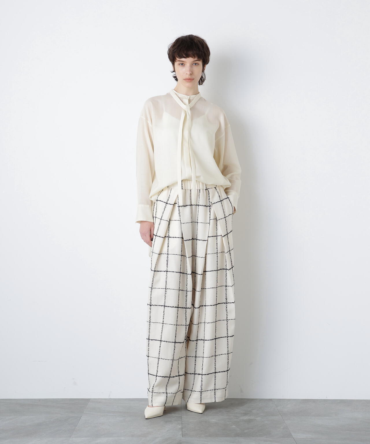 ニューボウタイブラウス