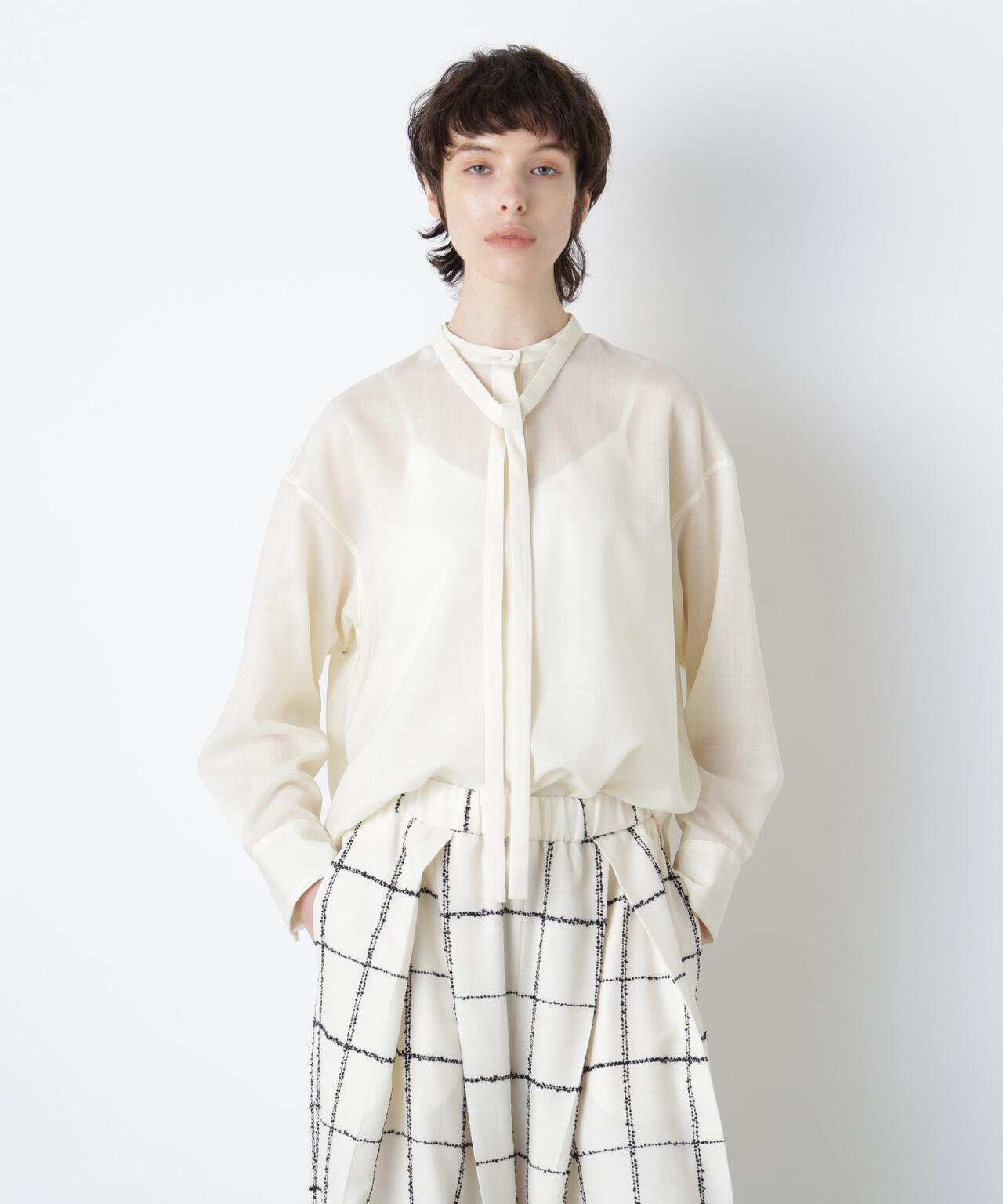 ニューボウタイブラウス