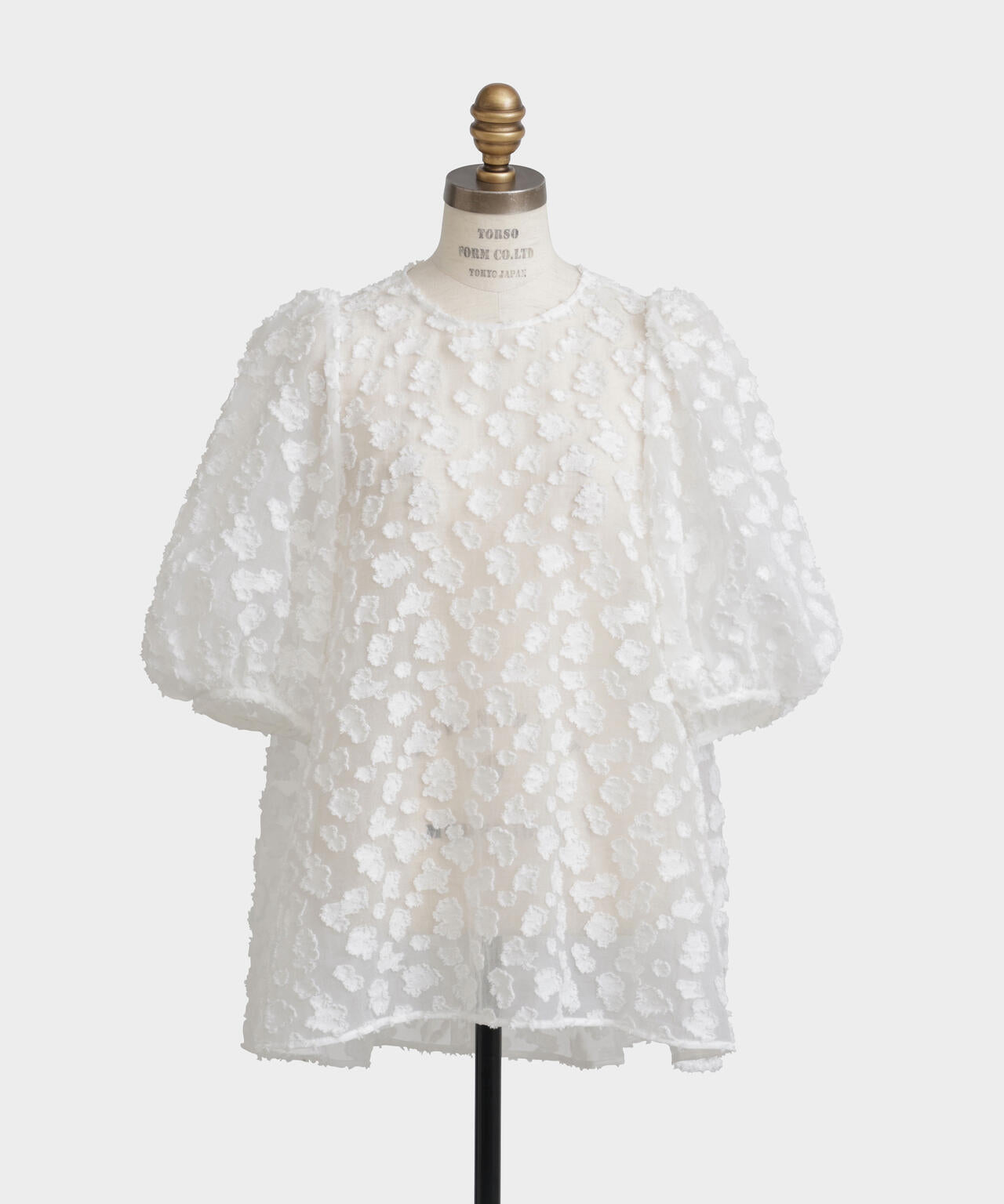 【VERY 8月号掲載商品】フラワーカットジャガードブラウス