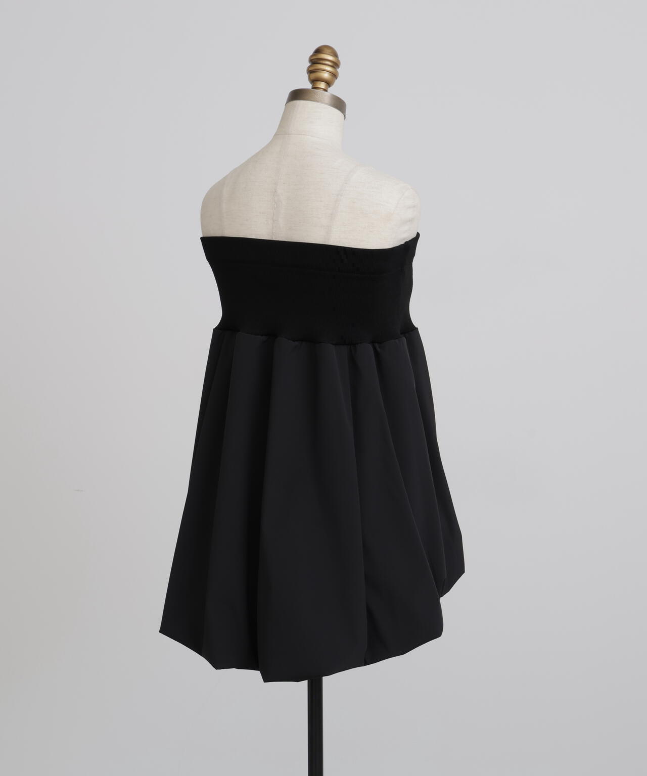 チューブトップ