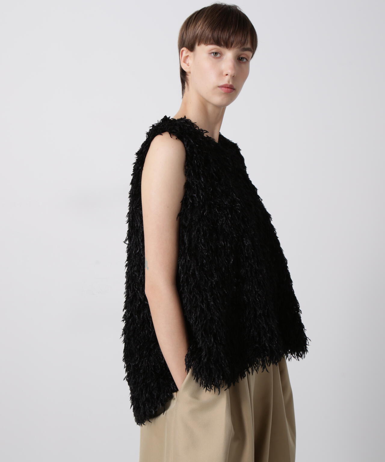 フェザーニット