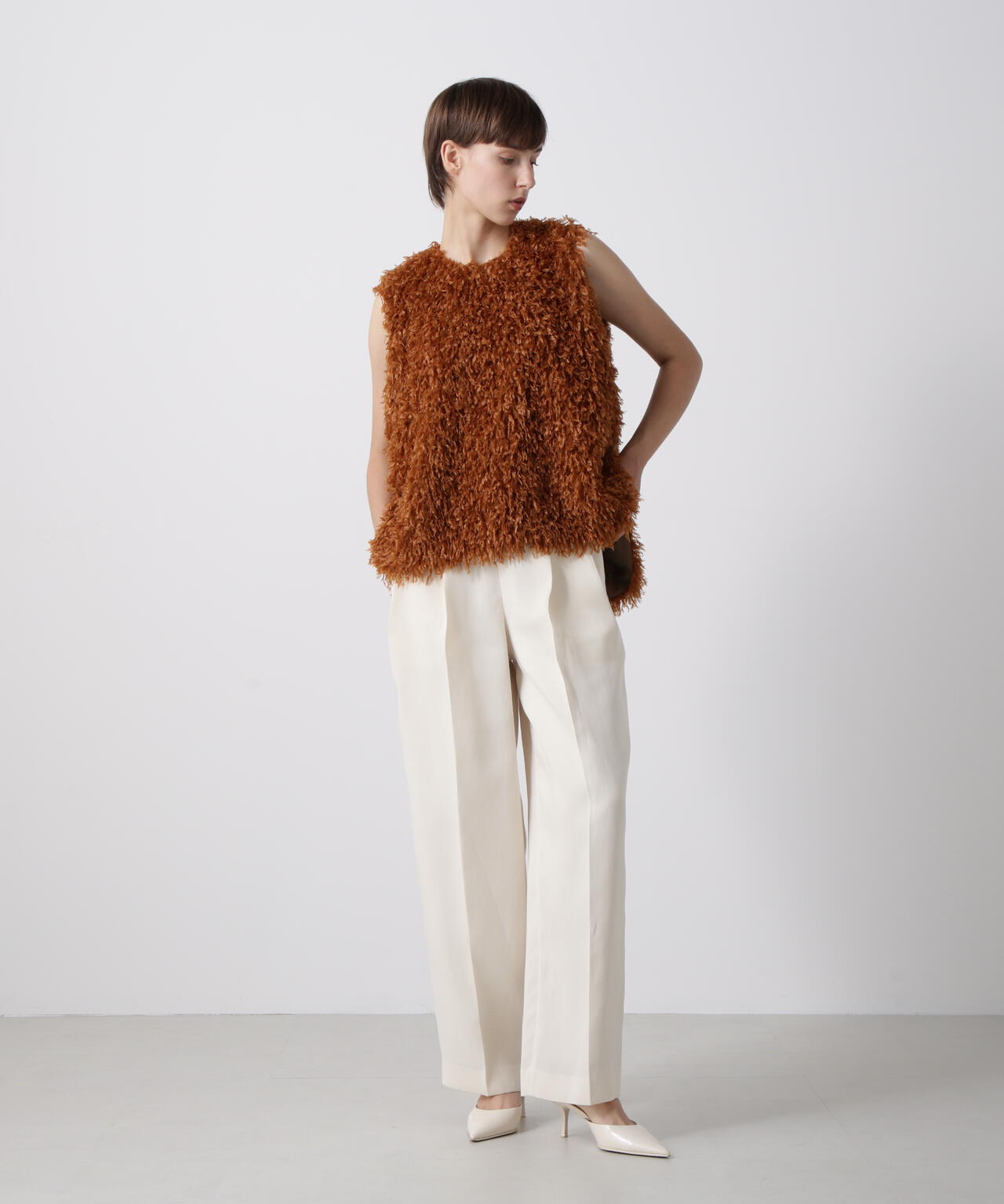 フェザーニット