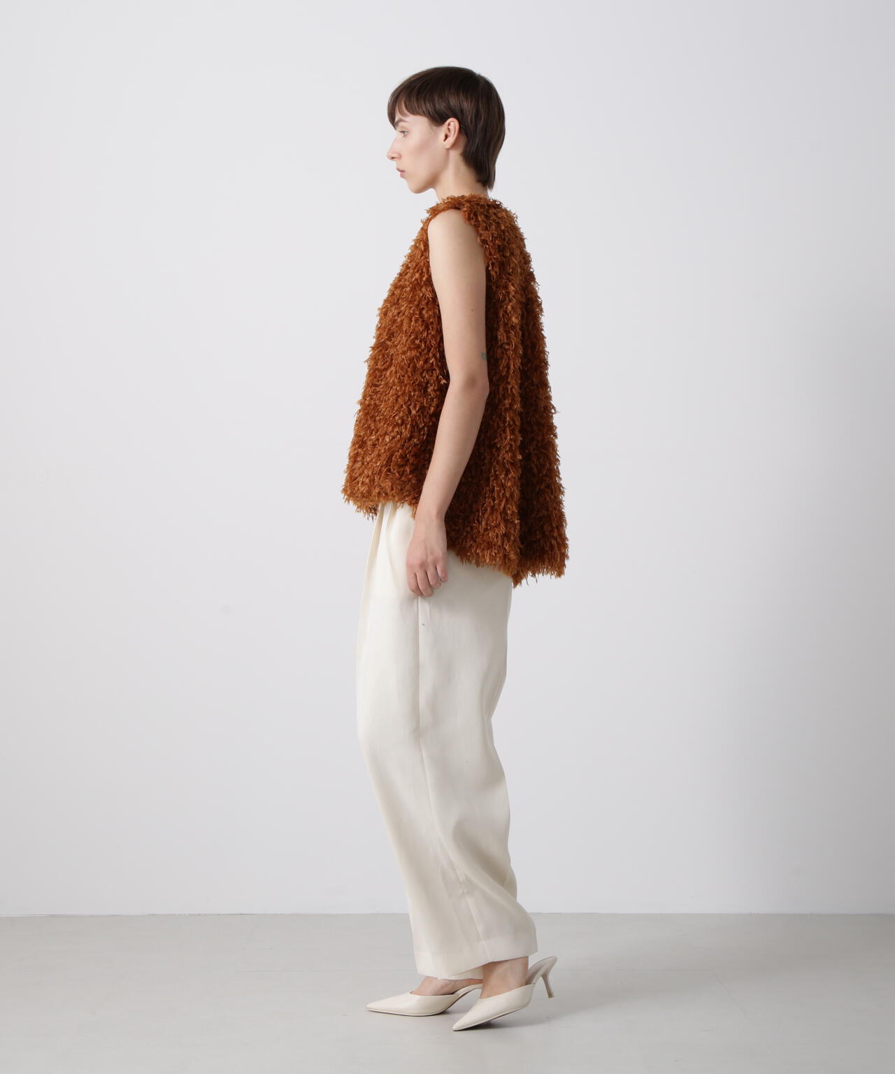 フェザーニット