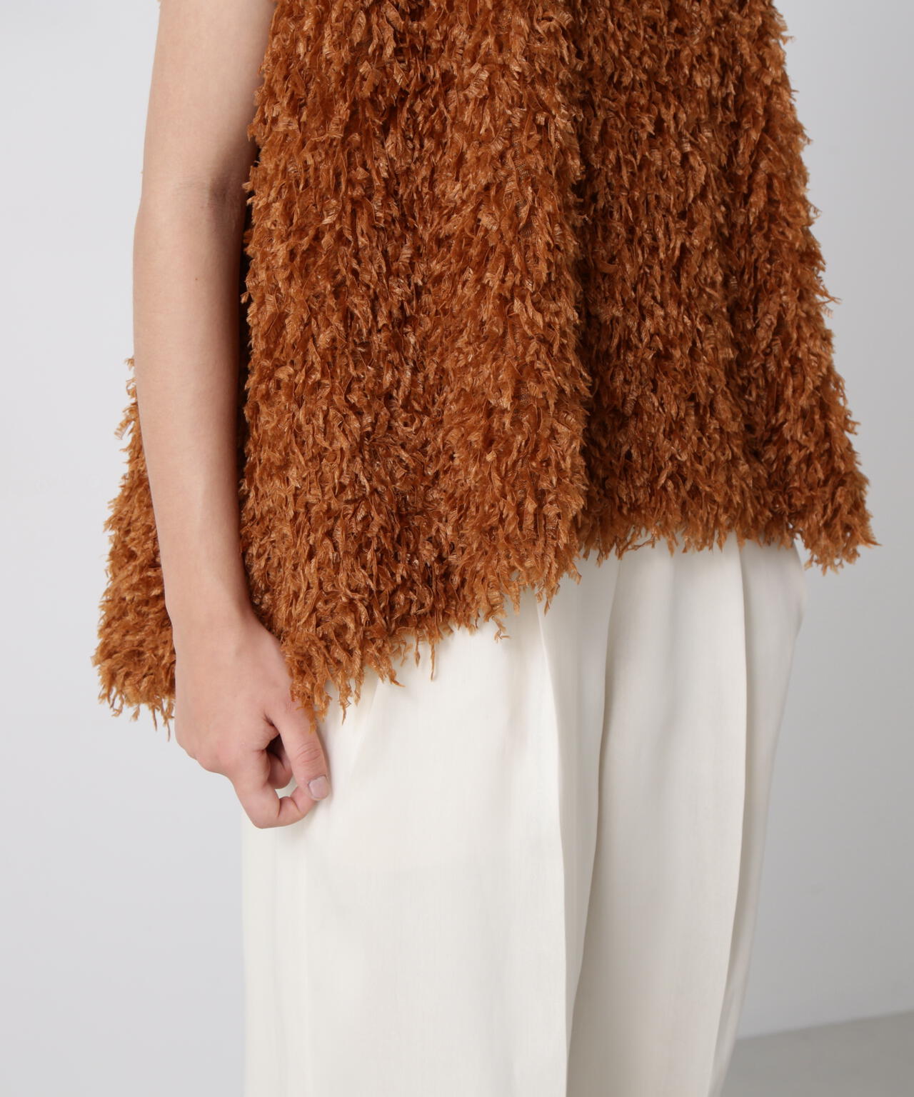 フェザーニット