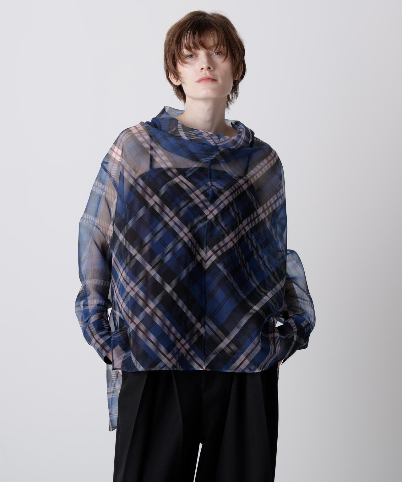 シアーチェックブラウス