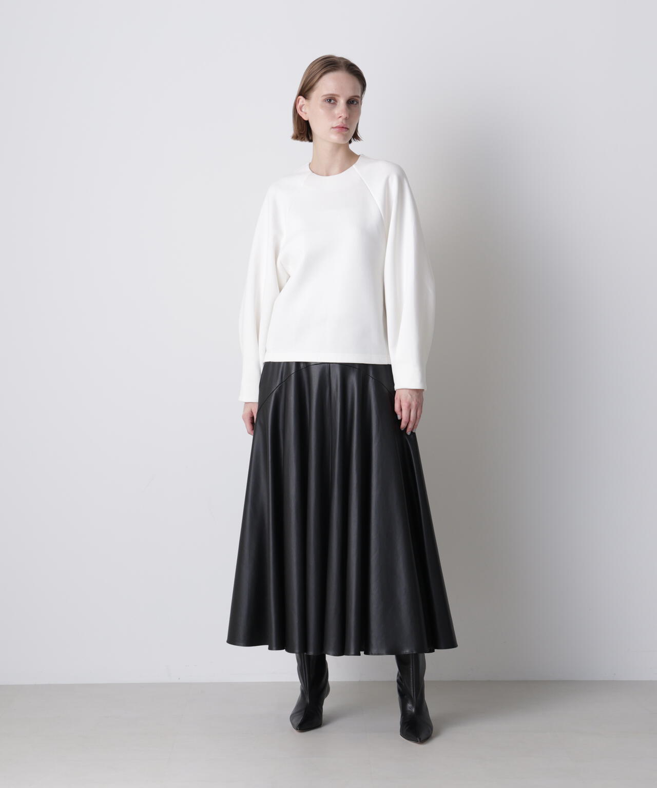 レザーライクフレアスカート