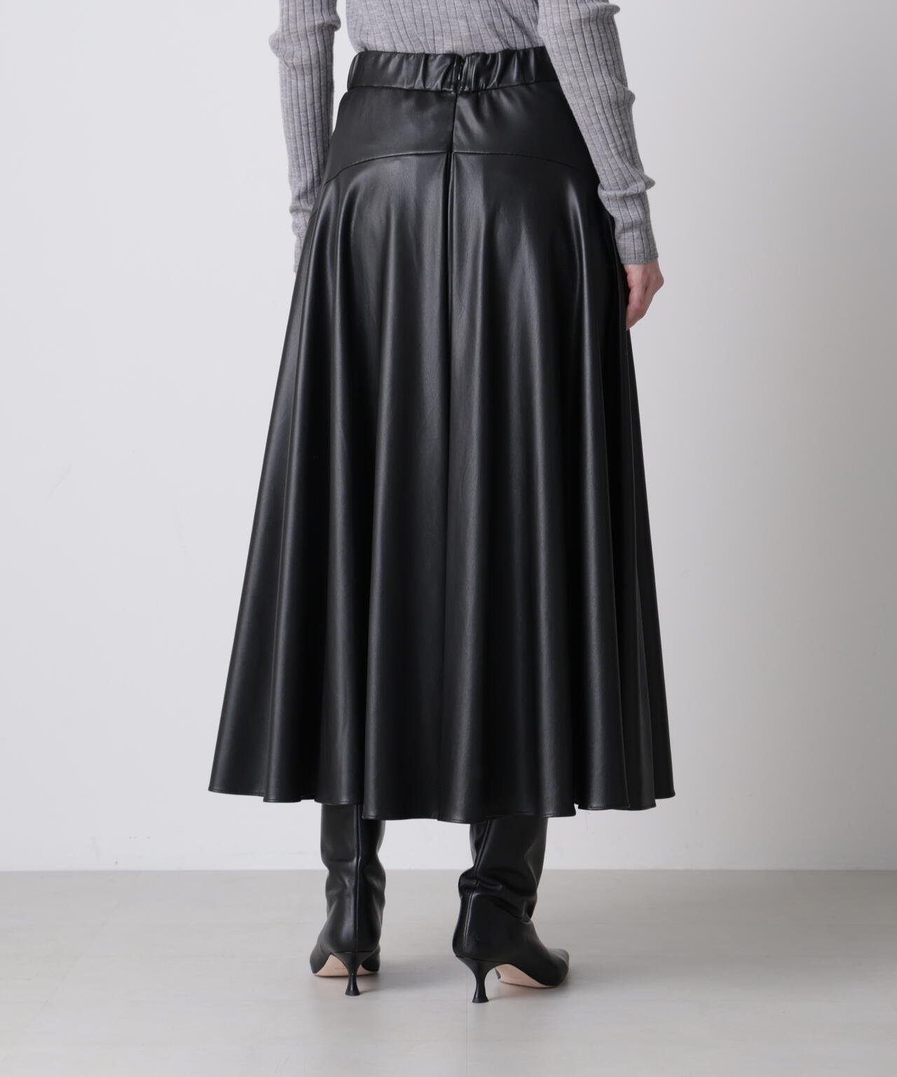 レザーライクフレアスカート