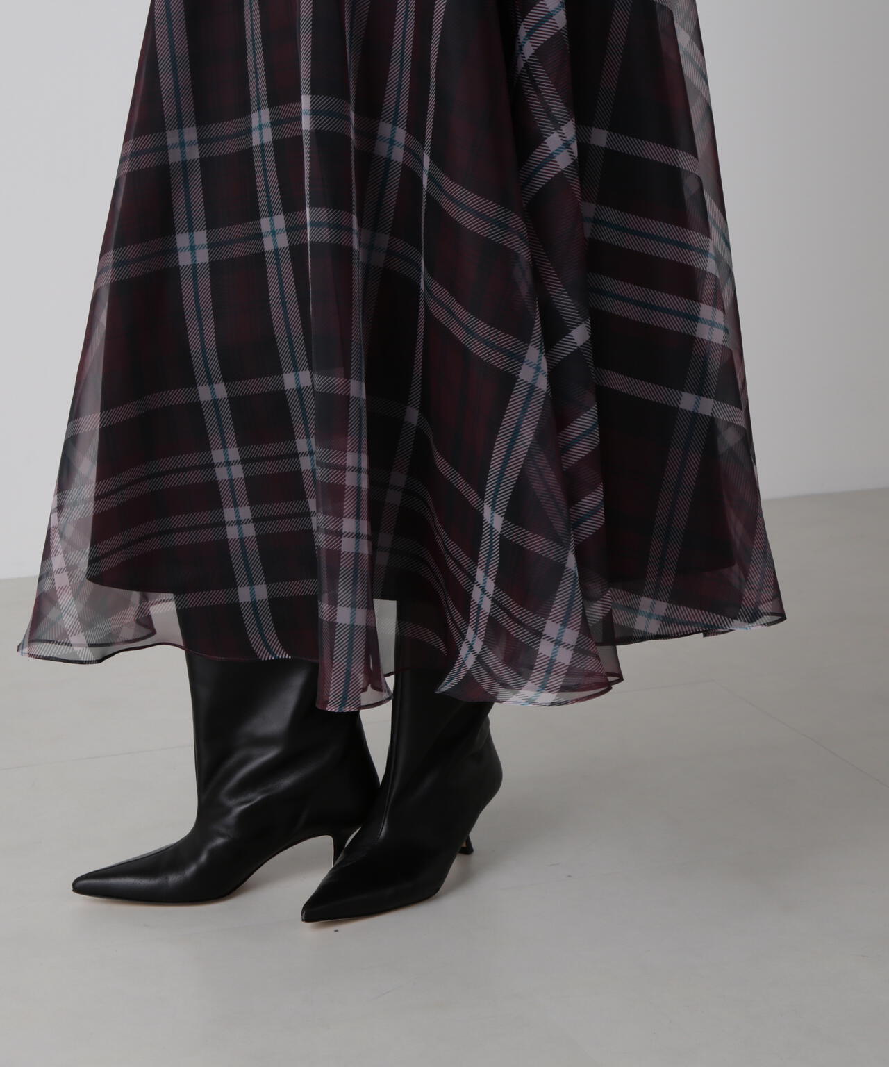 シアーチェックスカート