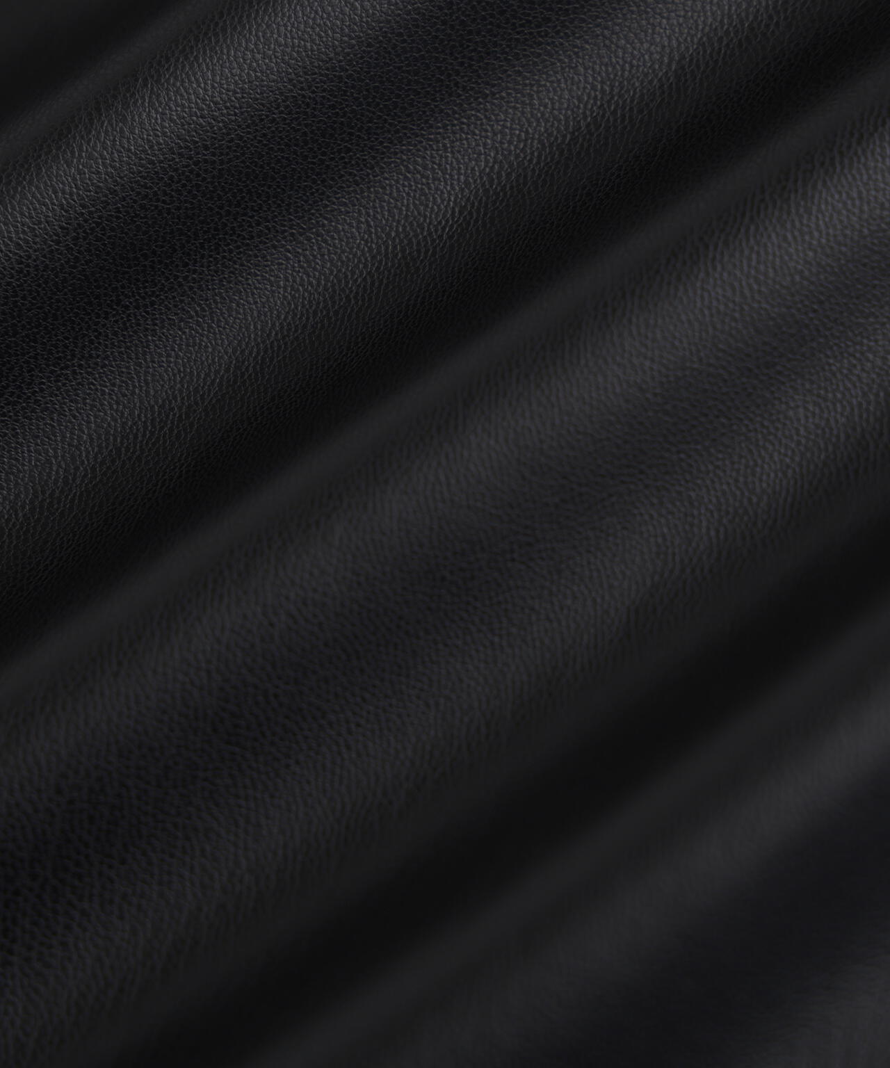 レザーライクパンツ