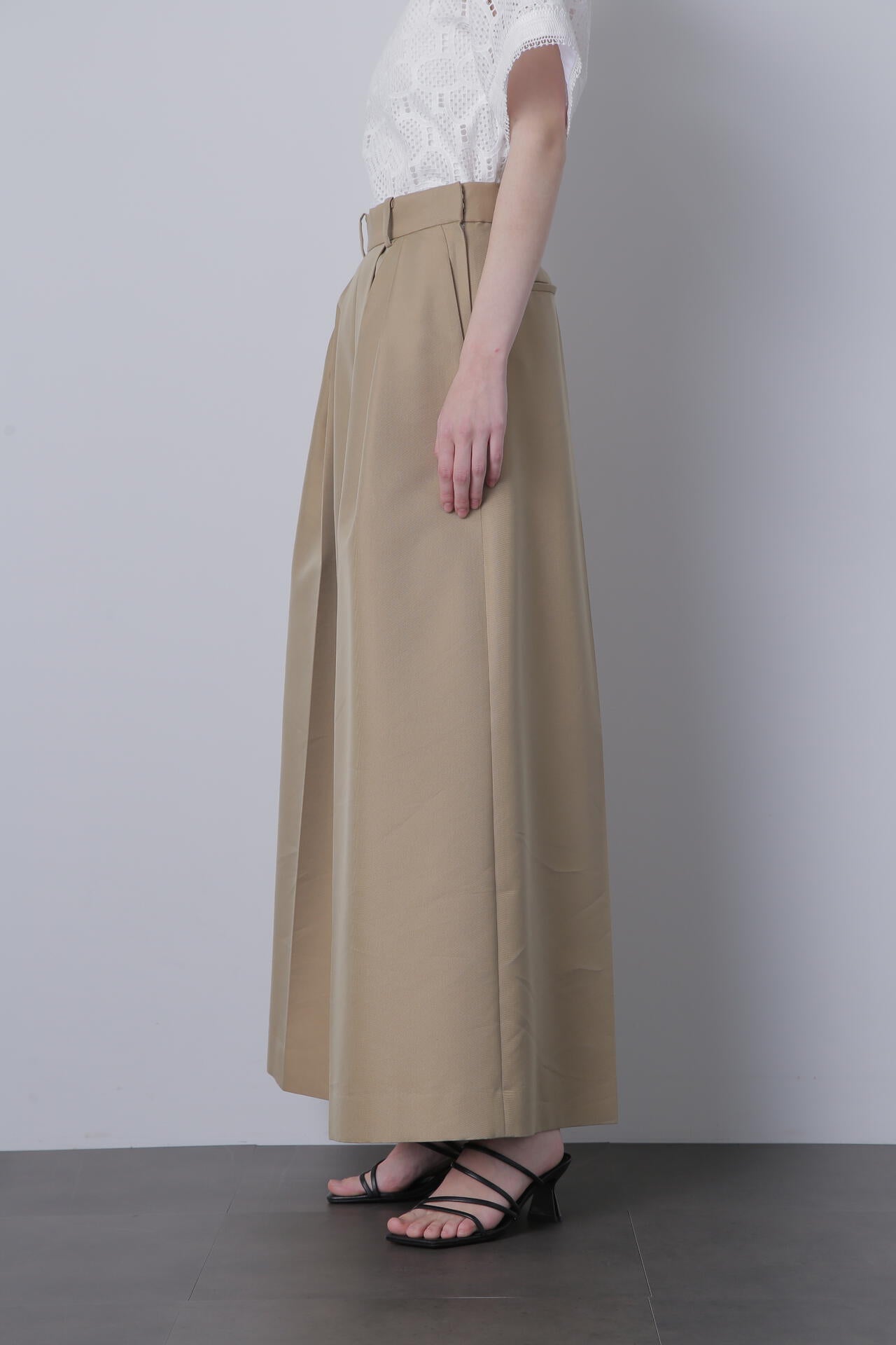 ギャバタックワイドパンツ