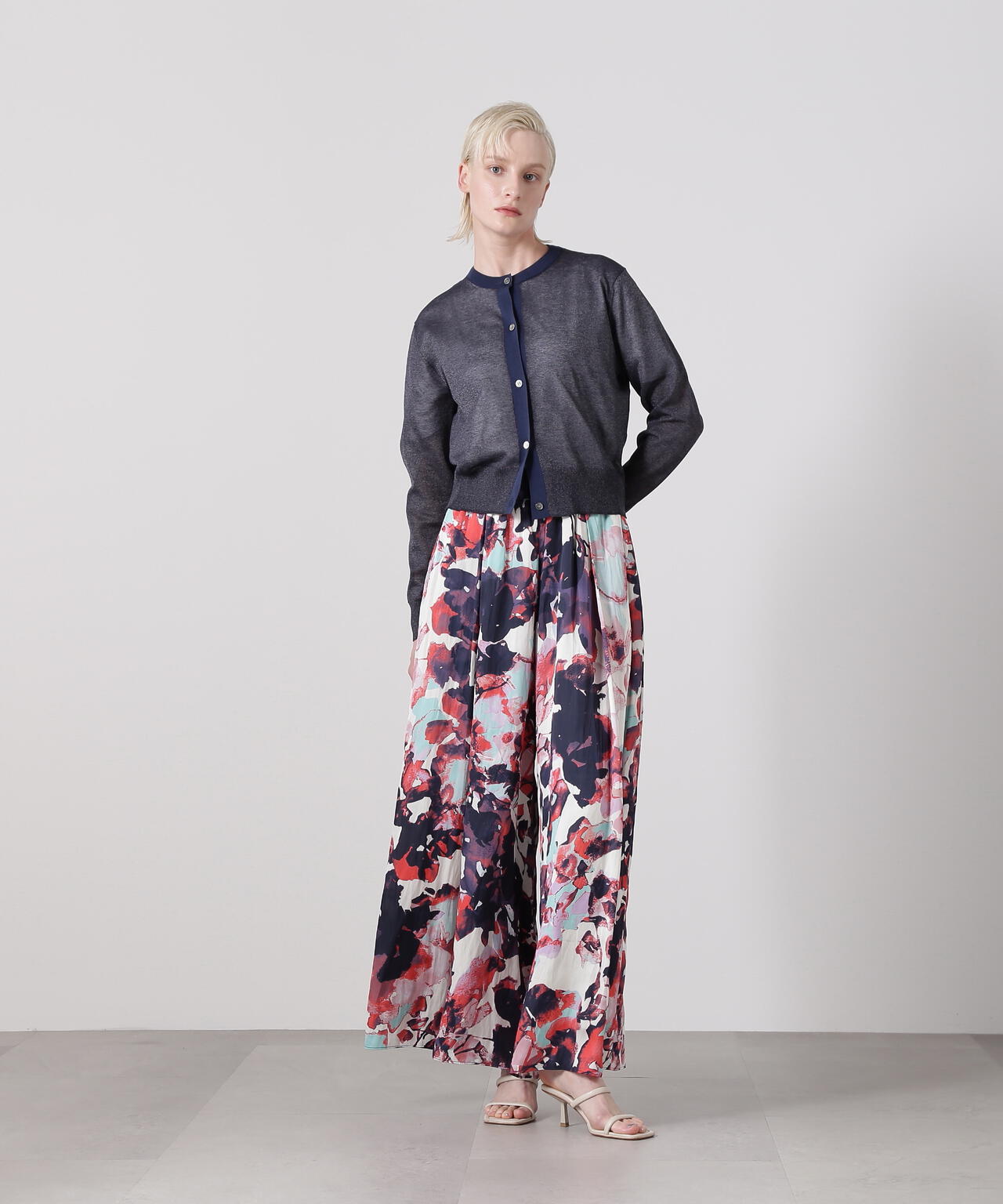 ビッグフラワープリントギャザーパンツ