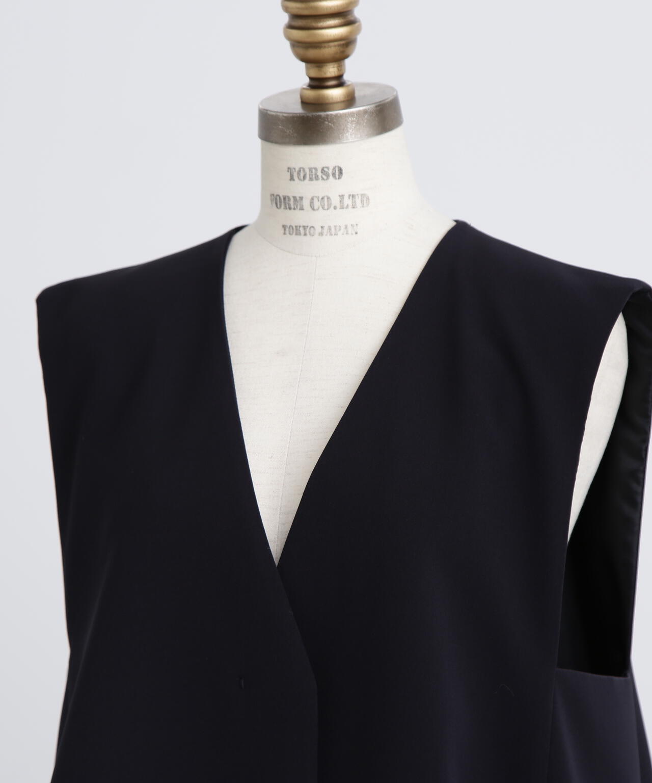 【美的 10月号掲載商品】ダブルクロスジレ