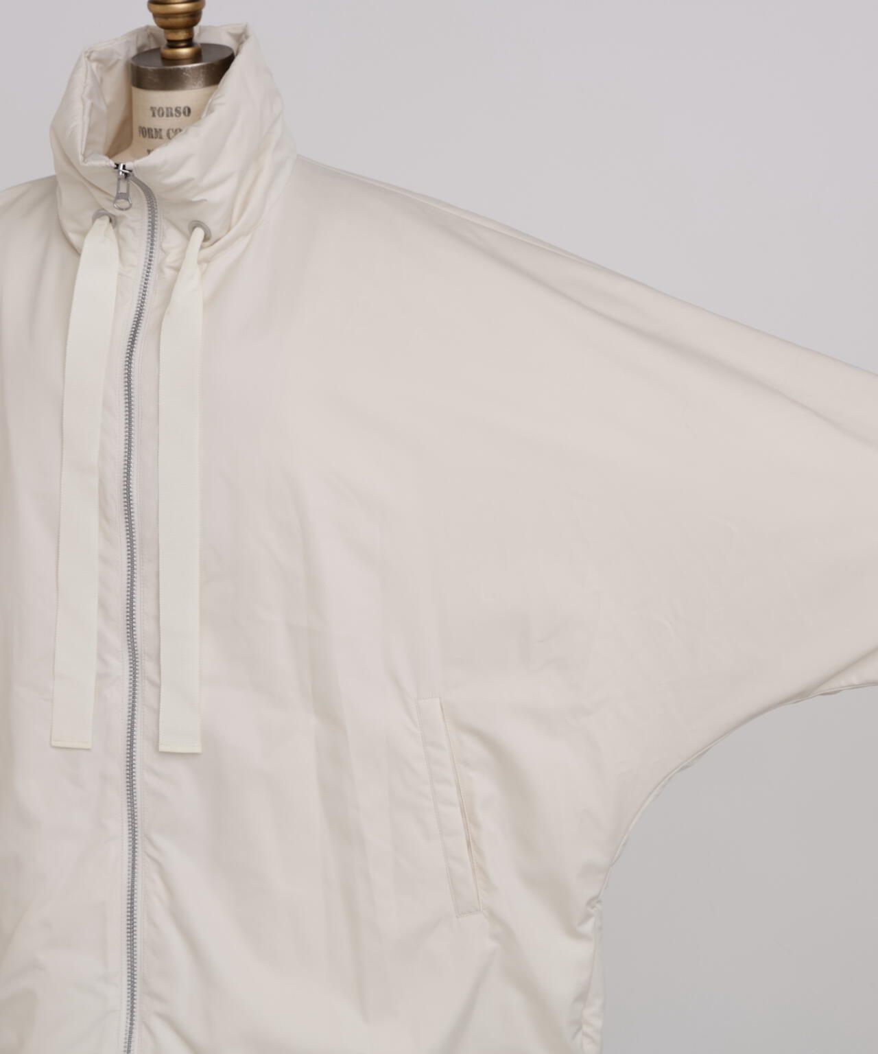 ポンチョダウン