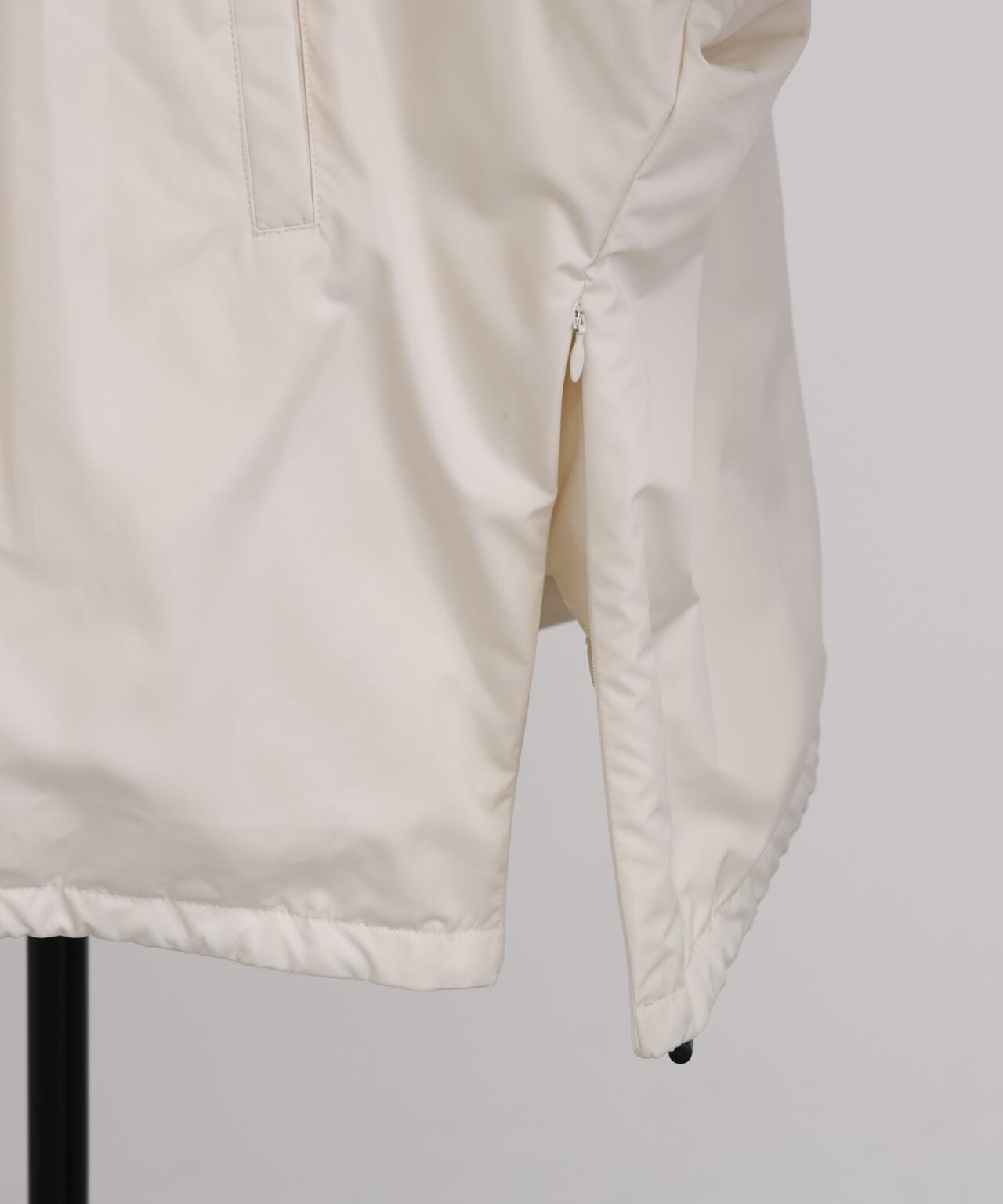 ポンチョダウン