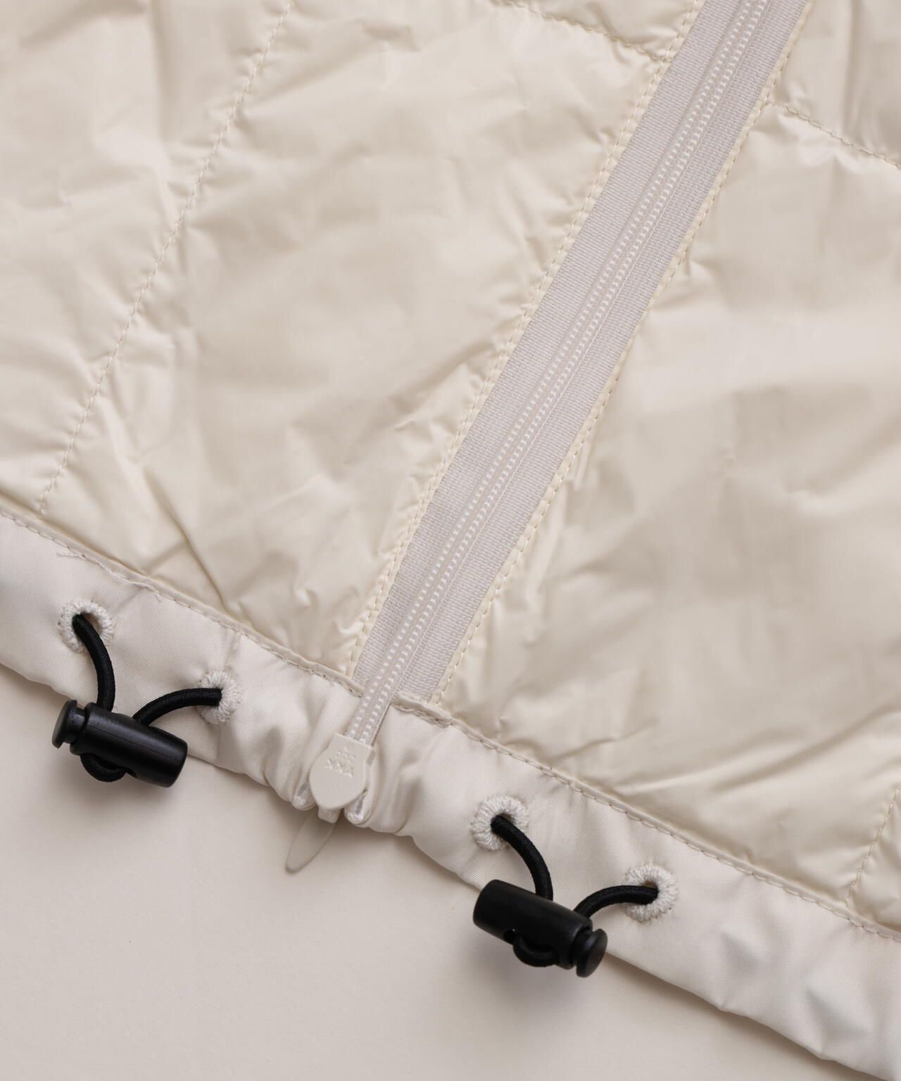 ポンチョダウン