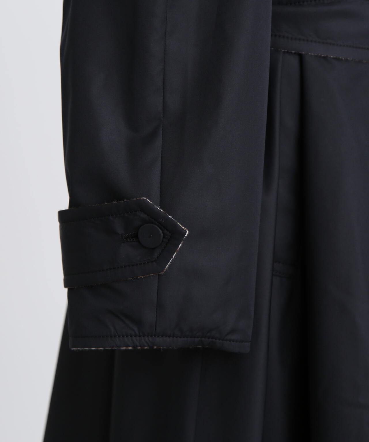 リバーシブルテントコート