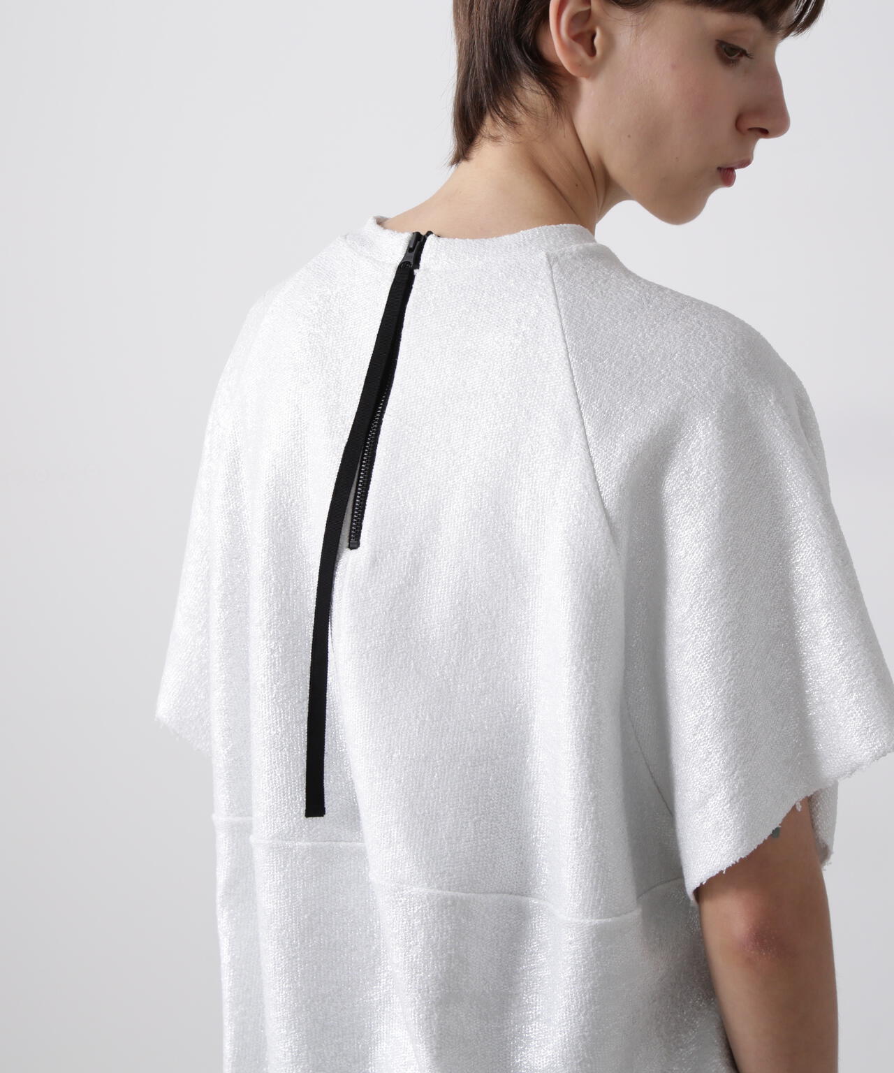 箔プリントカットソー