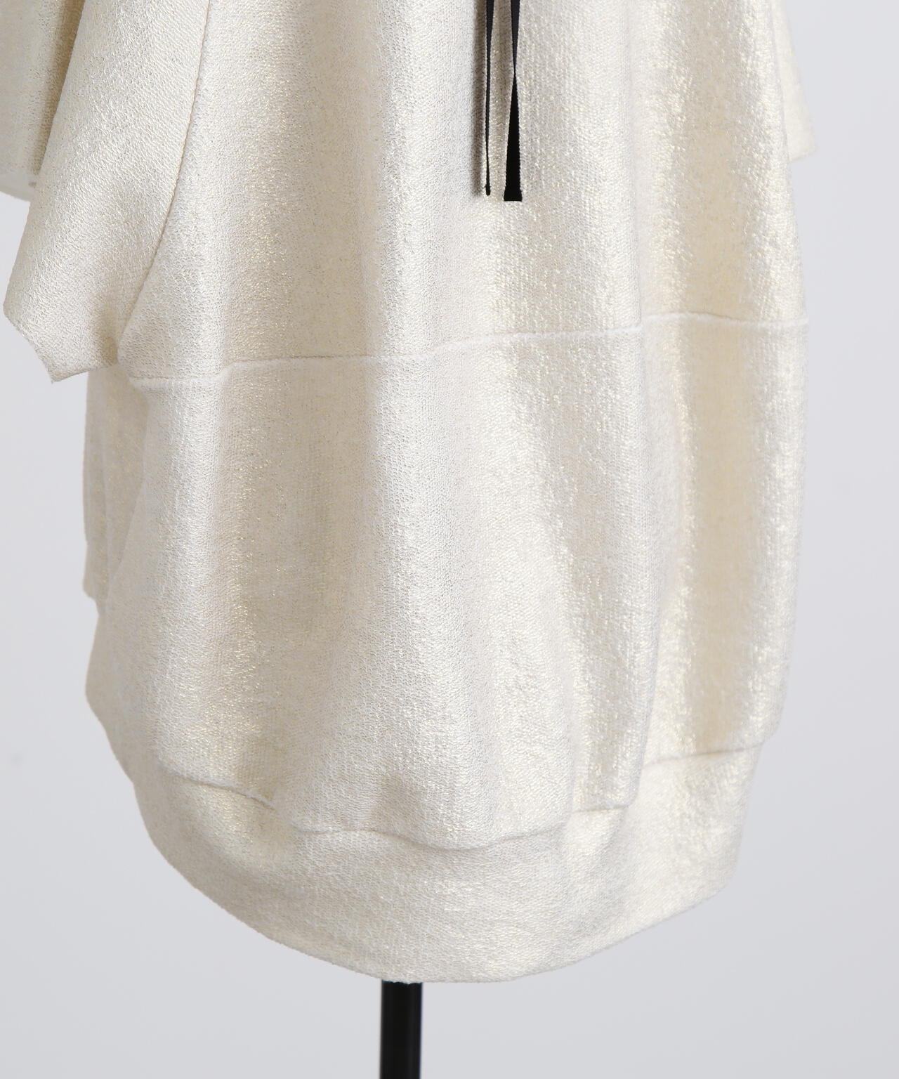 箔プリントカットソー