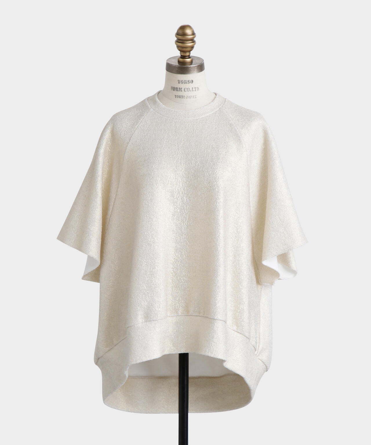 箔プリントカットソー