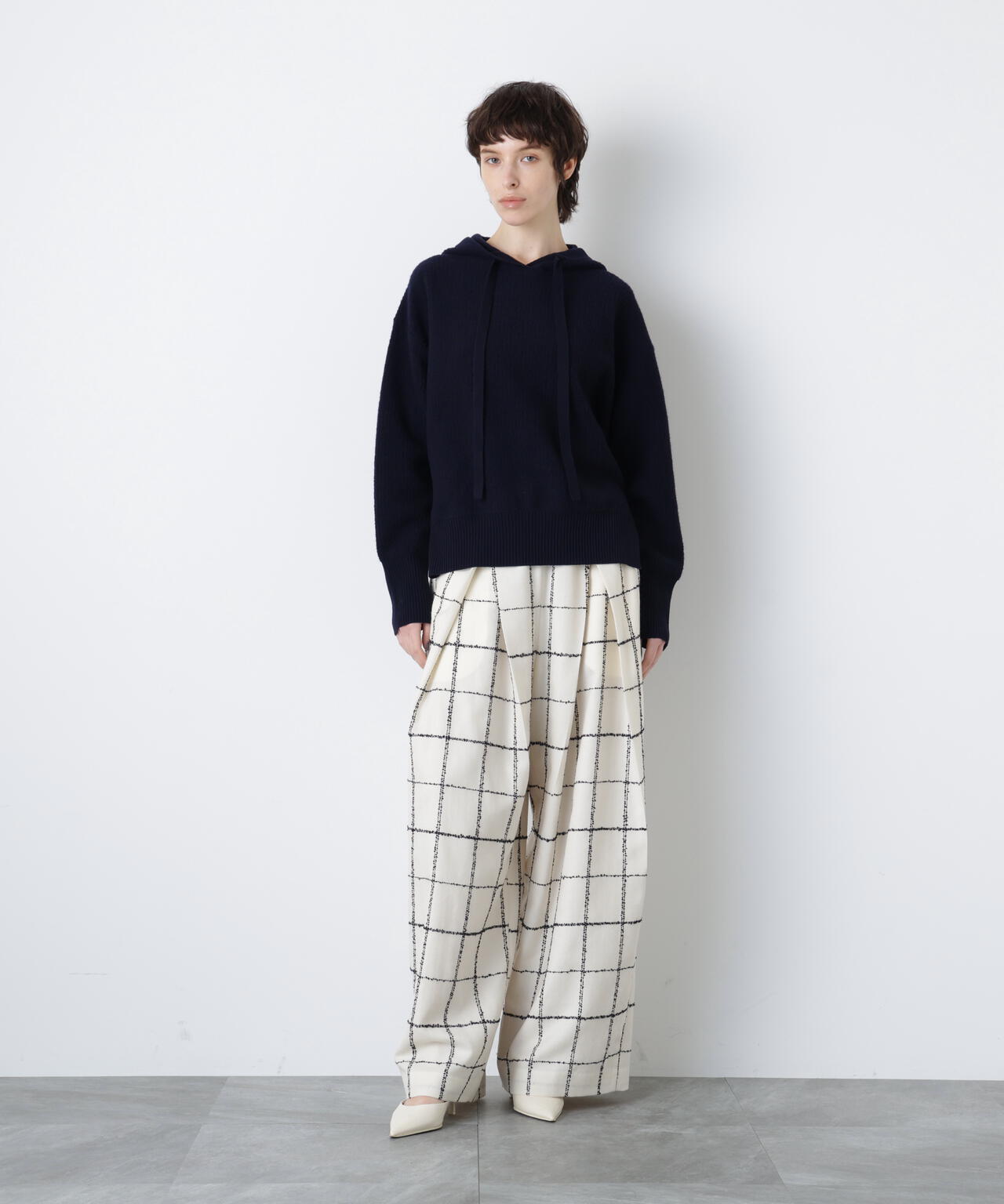 パイルニットフーディー