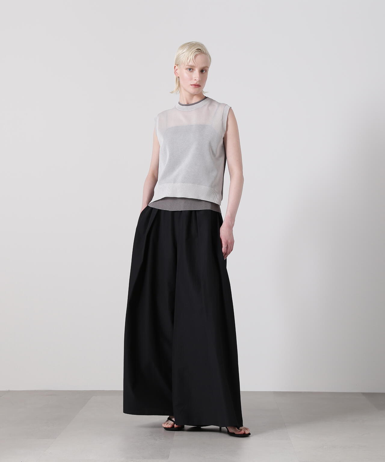 シアーニットタンク