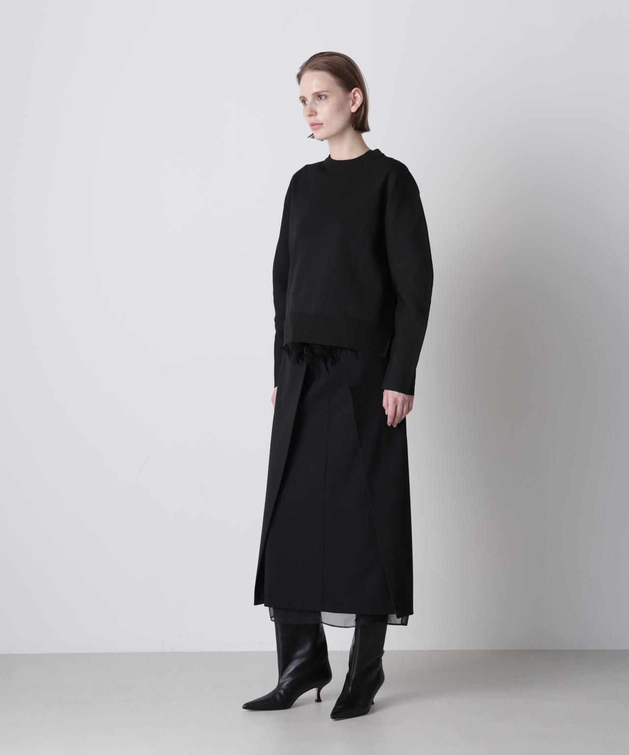 フェザーレイヤードニット