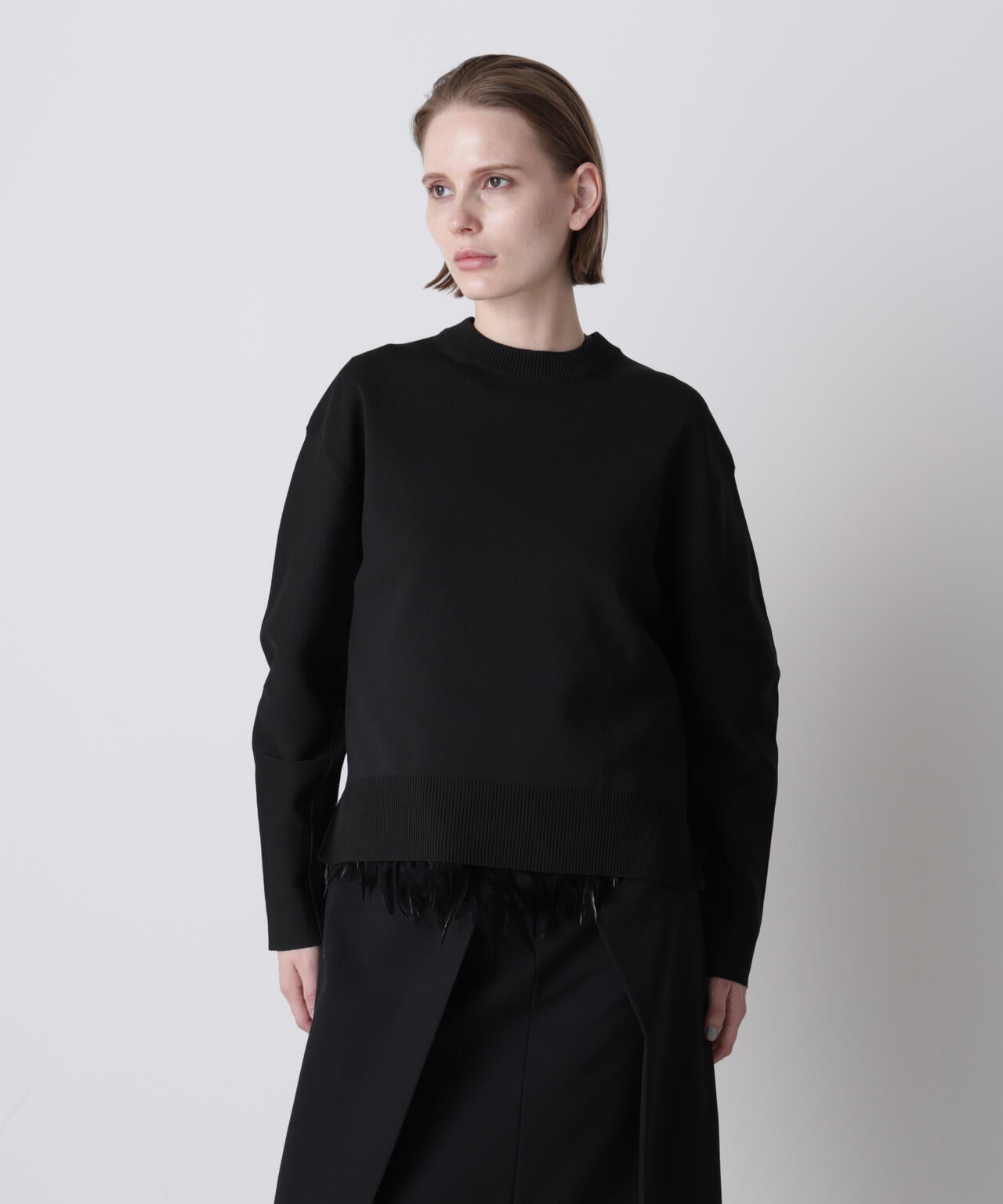 フェザーレイヤードニット