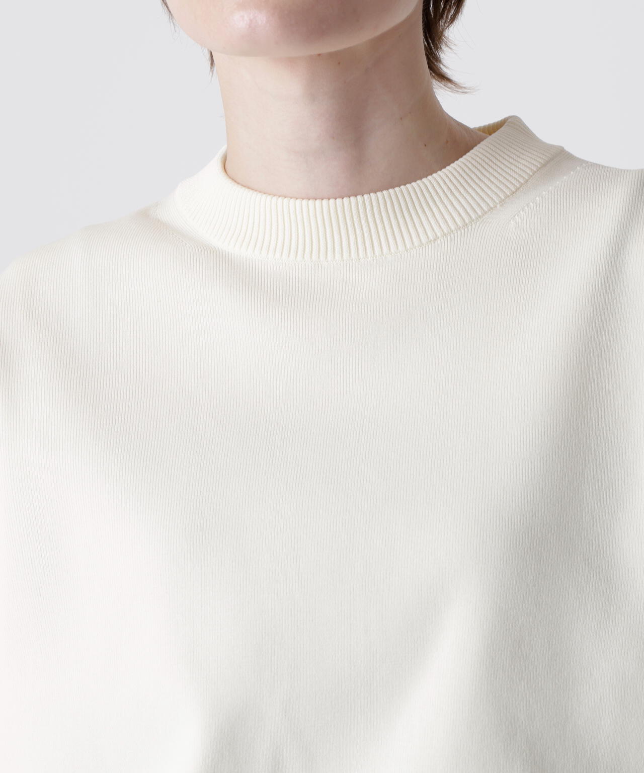 フェザーレイヤードニット