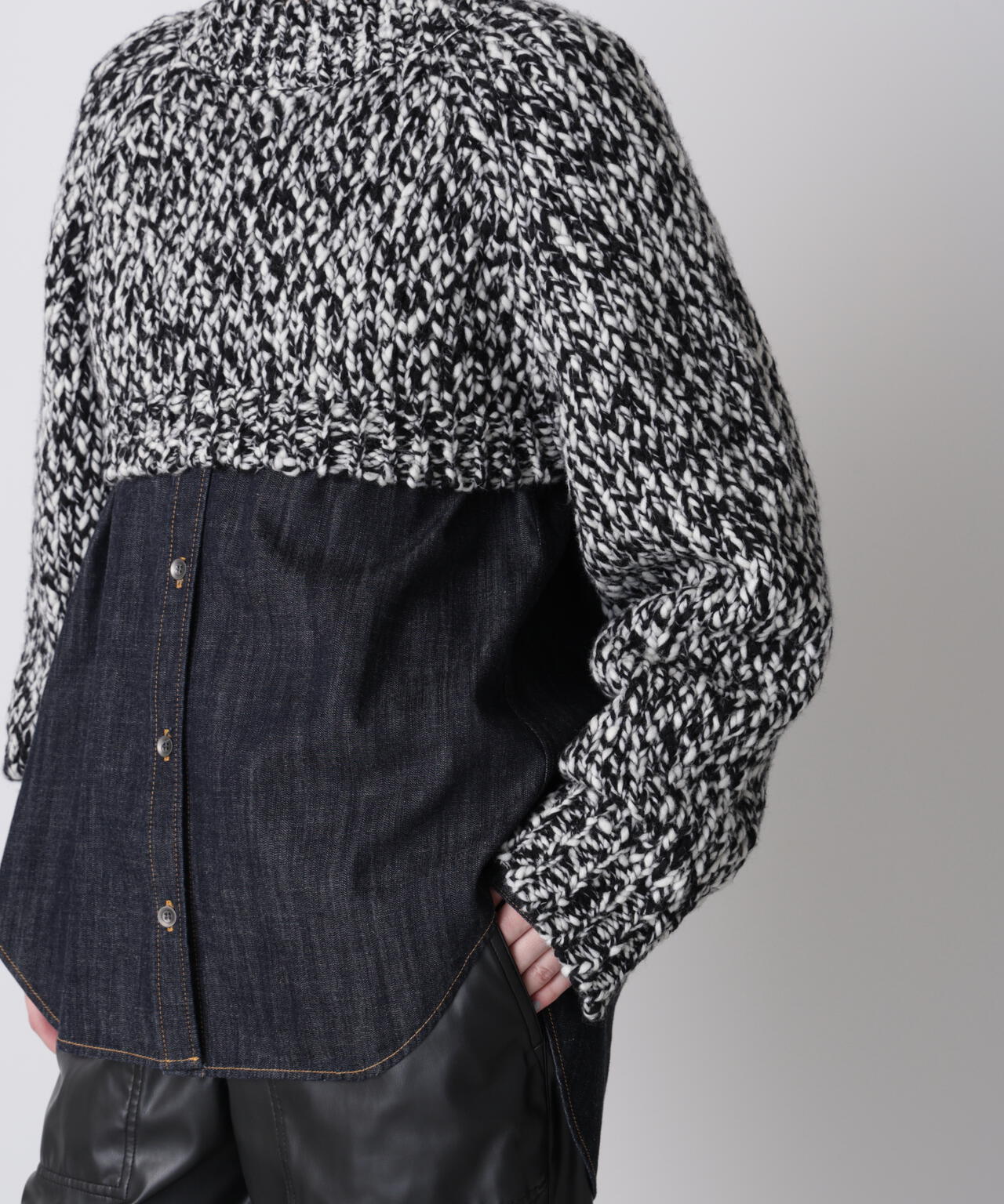 バイカラークロップニット