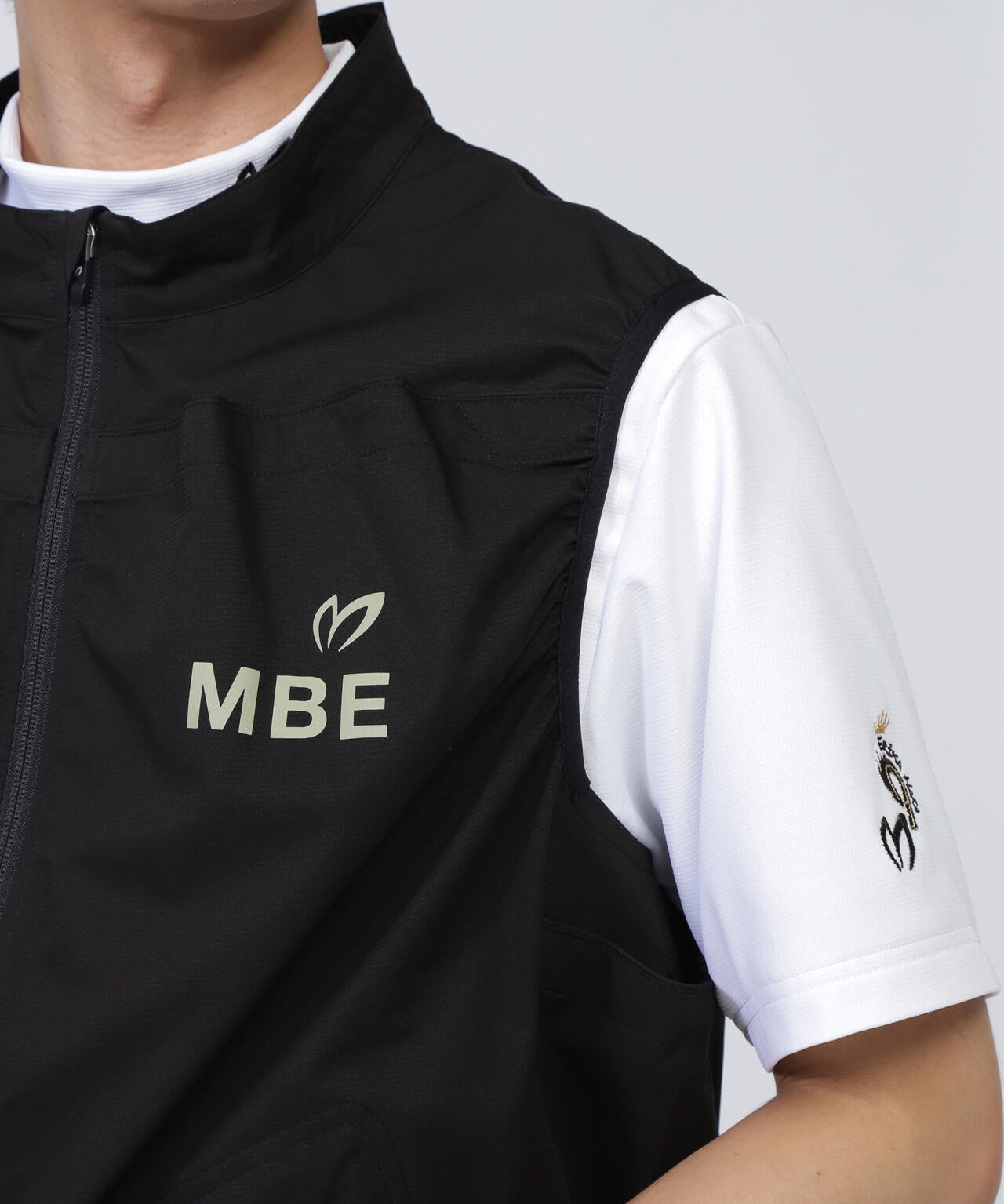 ファンフルジップアップベスト