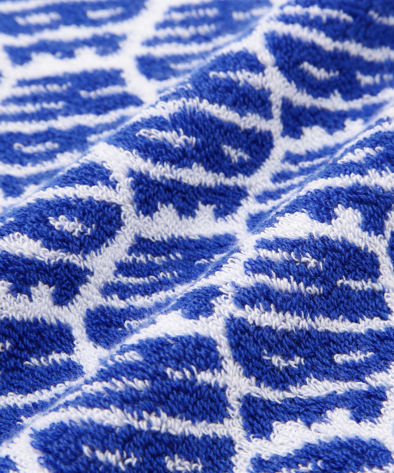 MBEリバイバル柄フェイスタオル (UNISEX)