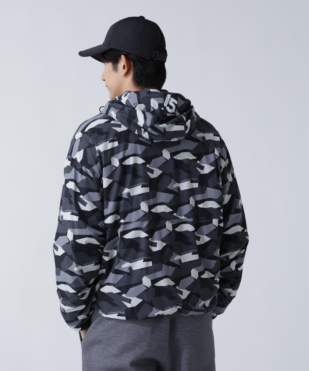 迷彩プリントフーディブルゾン