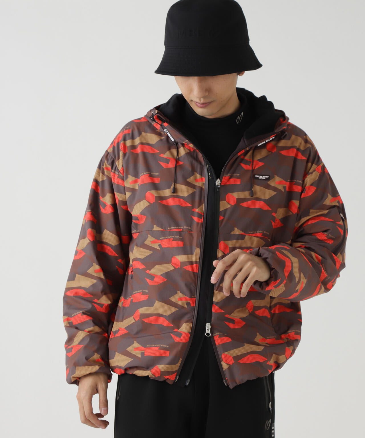 迷彩プリントフーディブルゾン