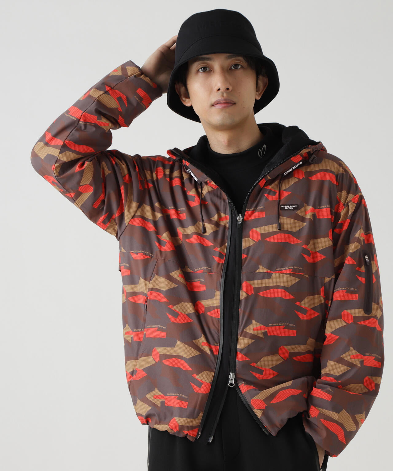 迷彩プリントフーディブルゾン