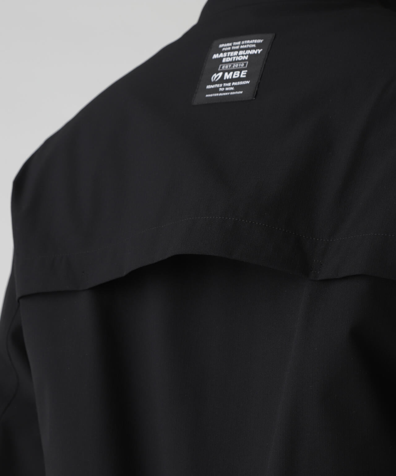 ストレッチリップストップ×高密度ツイル レイヤードブルゾン