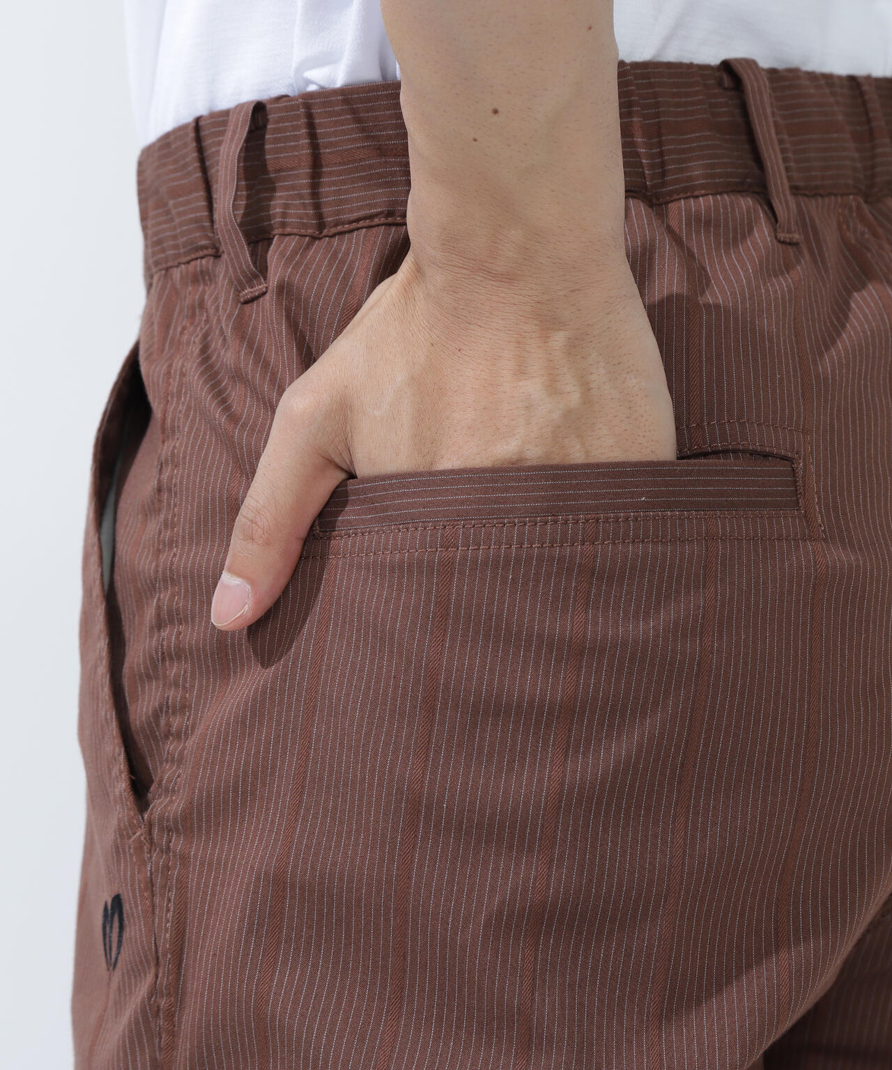 ピンストライプパンツ