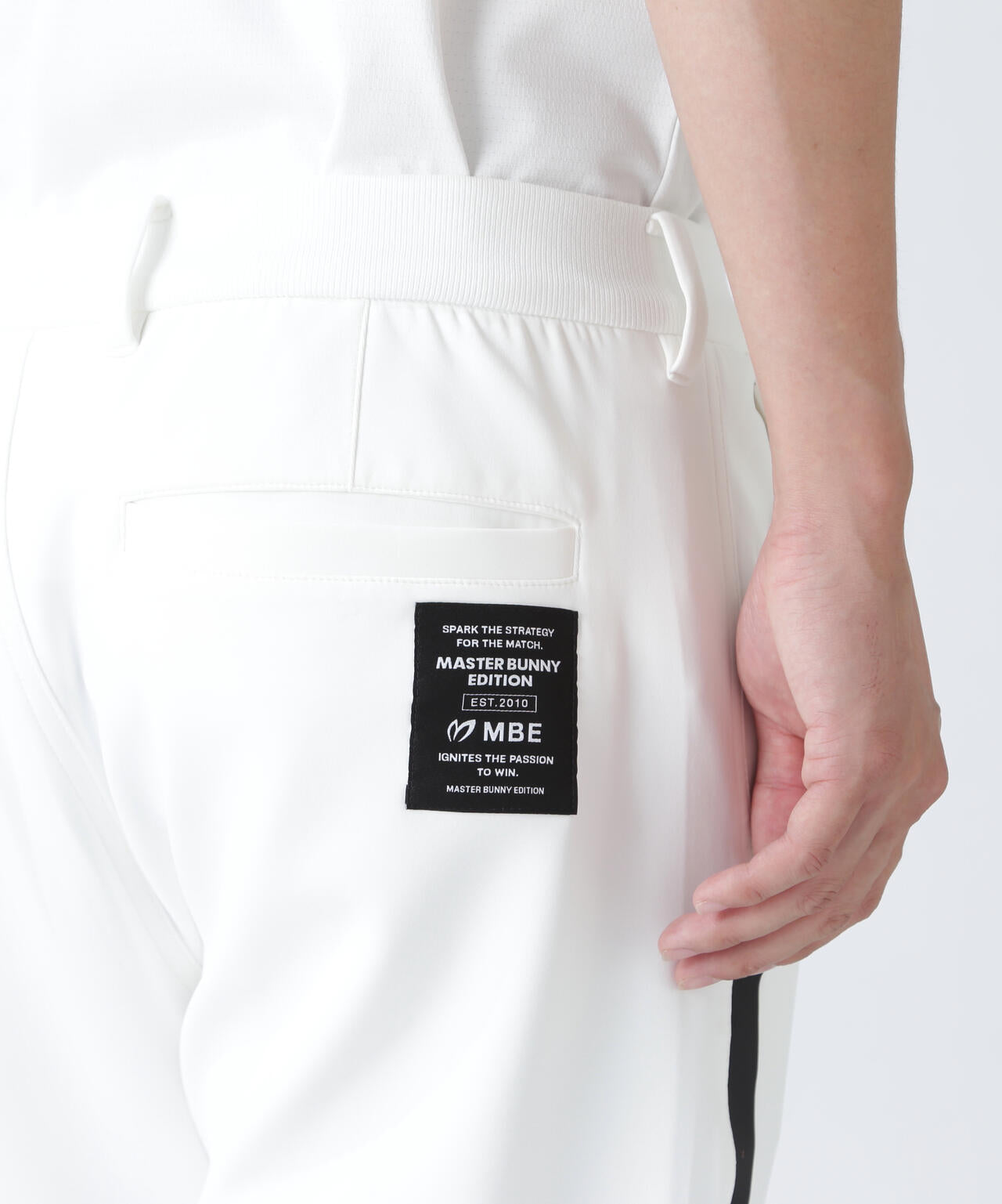 ナイロンダンボールパンツ