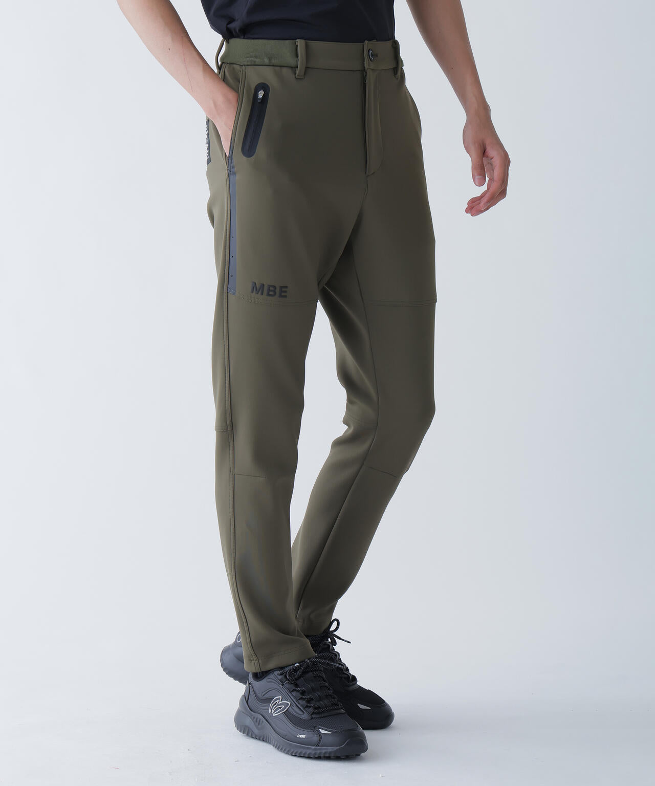 ナイロンダンボールパンツ