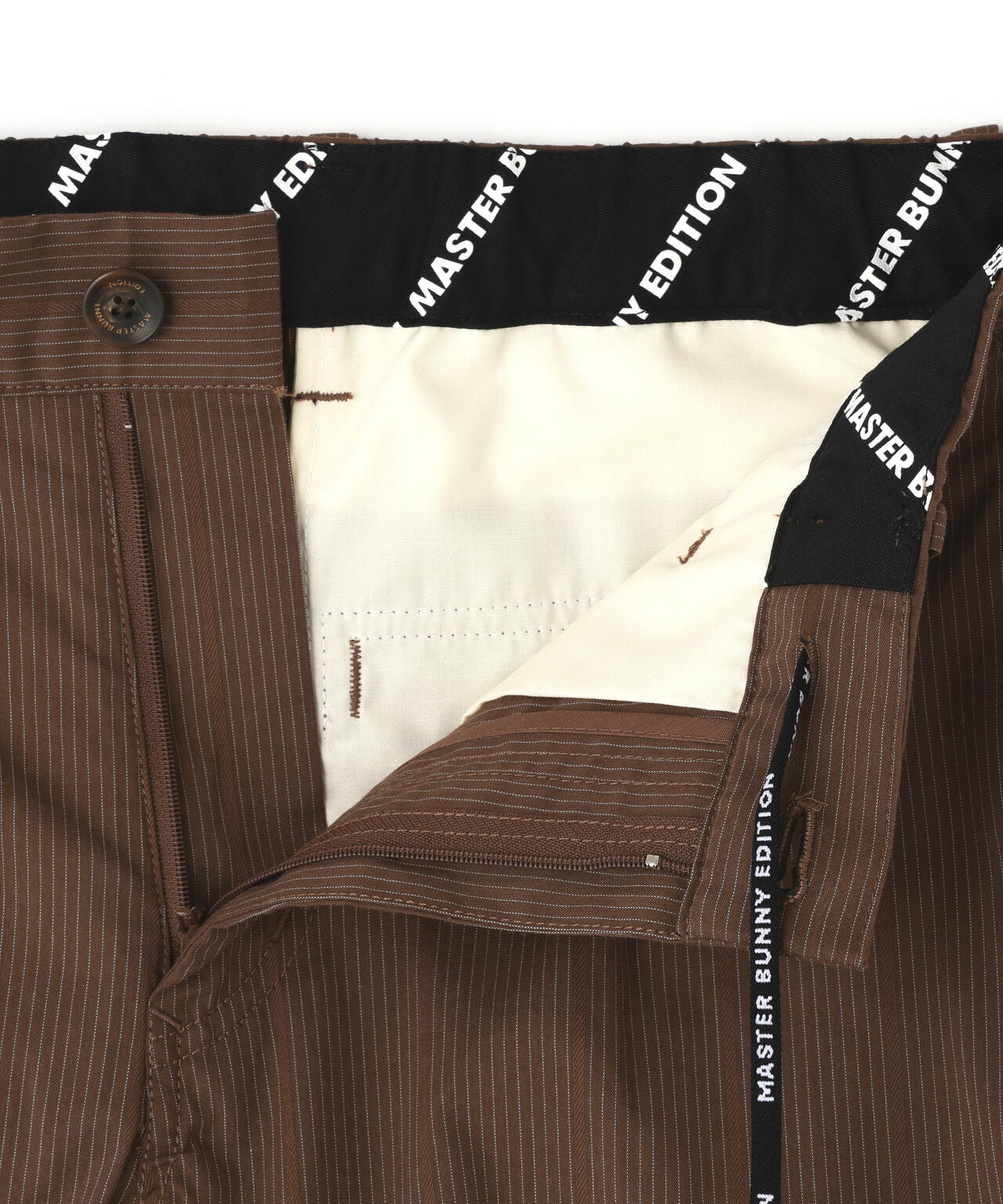 ピンストライプショートパンツ