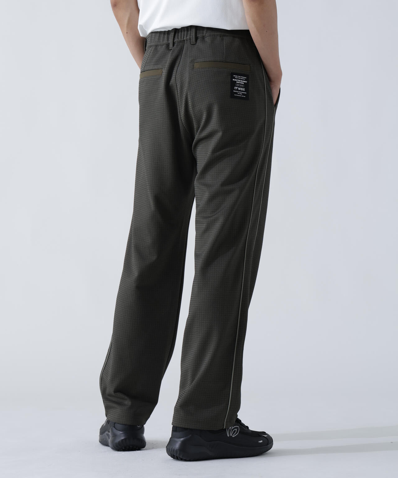 幾何学柄ジャガードパンツ